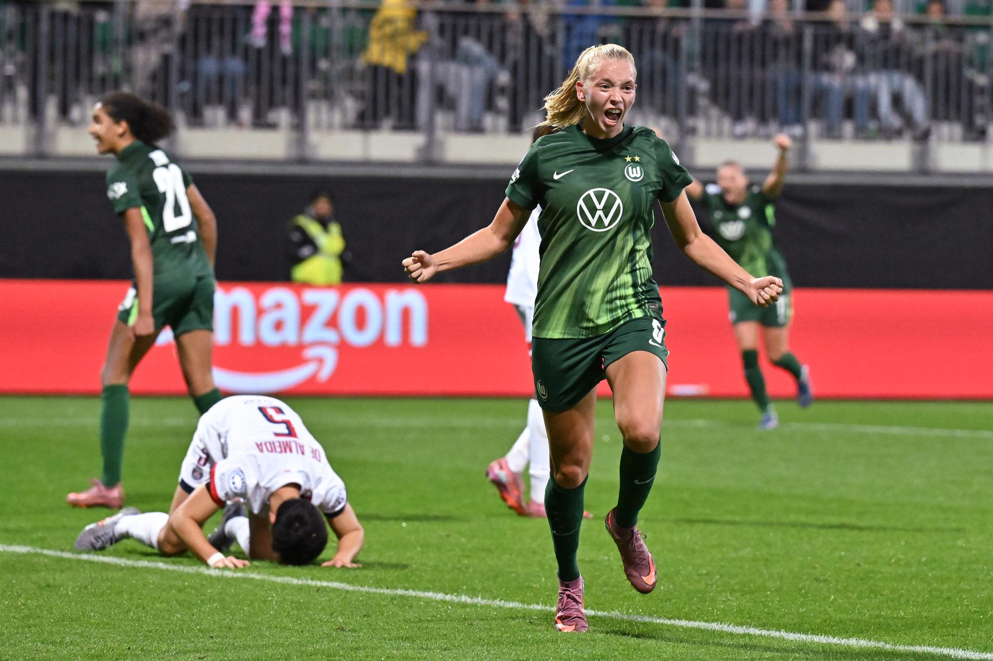 Ligue des champions F : Le Paris Saint-Germain chute lourdement face à Wolfsburg pour son premier match de Ligue des champions de la saison