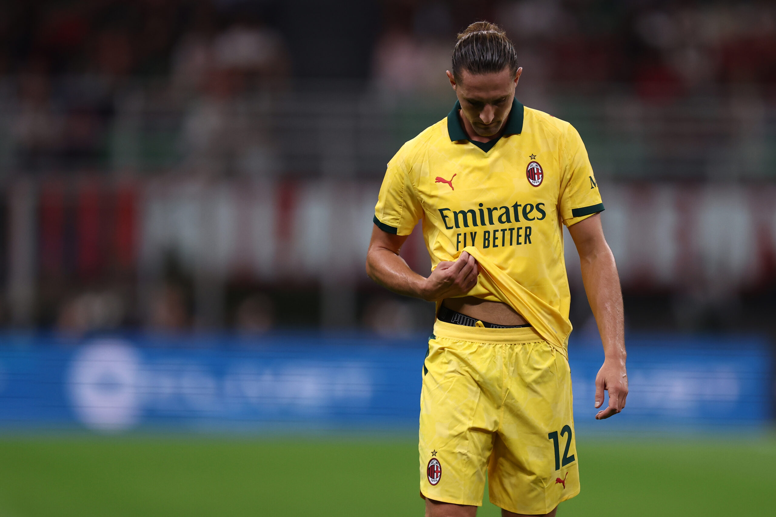 Face aux plaintes des joueurs comme Adrien Rabiot, les instances continuent de fermer les yeux