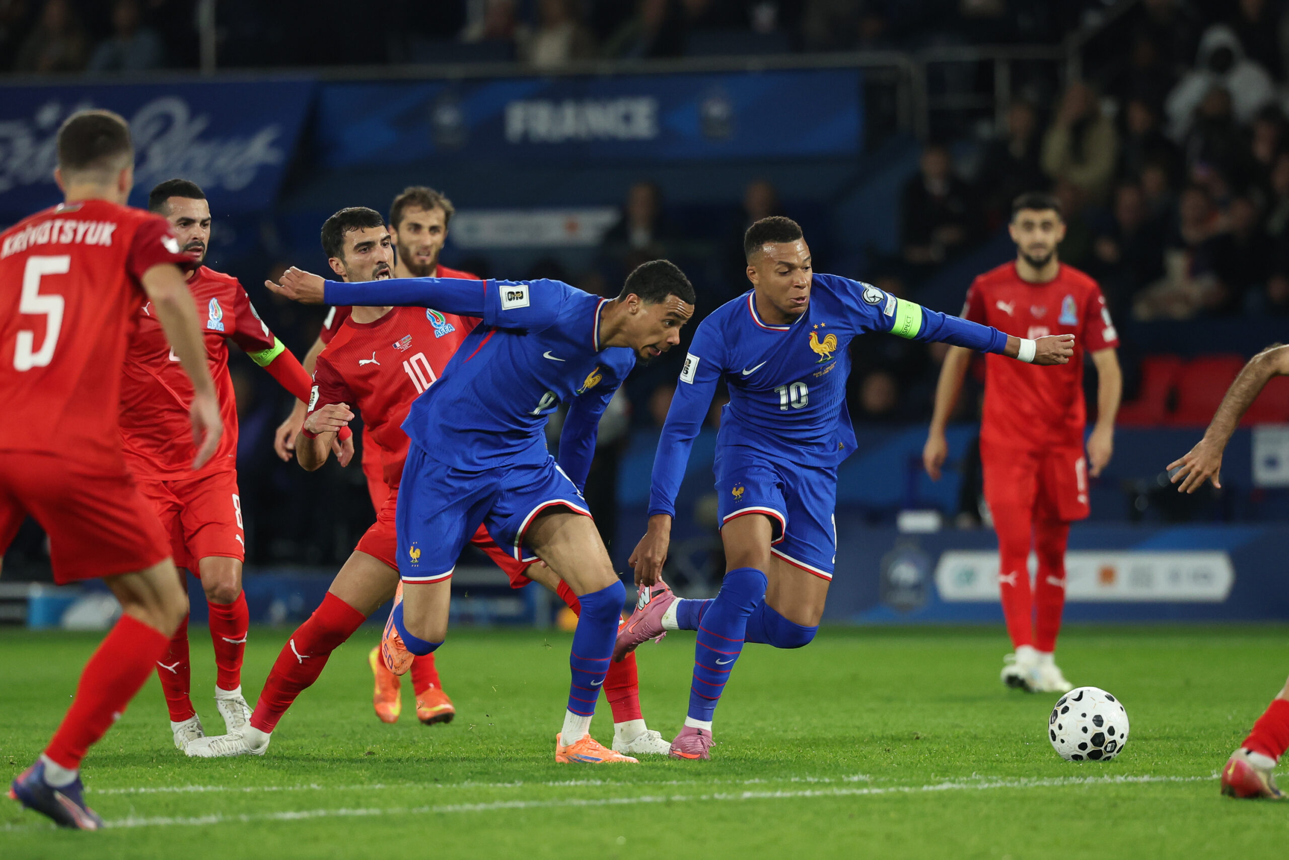 Qualifs Mondial 2026 : la France gagne sans régaler contre l'Azerbaïdjan