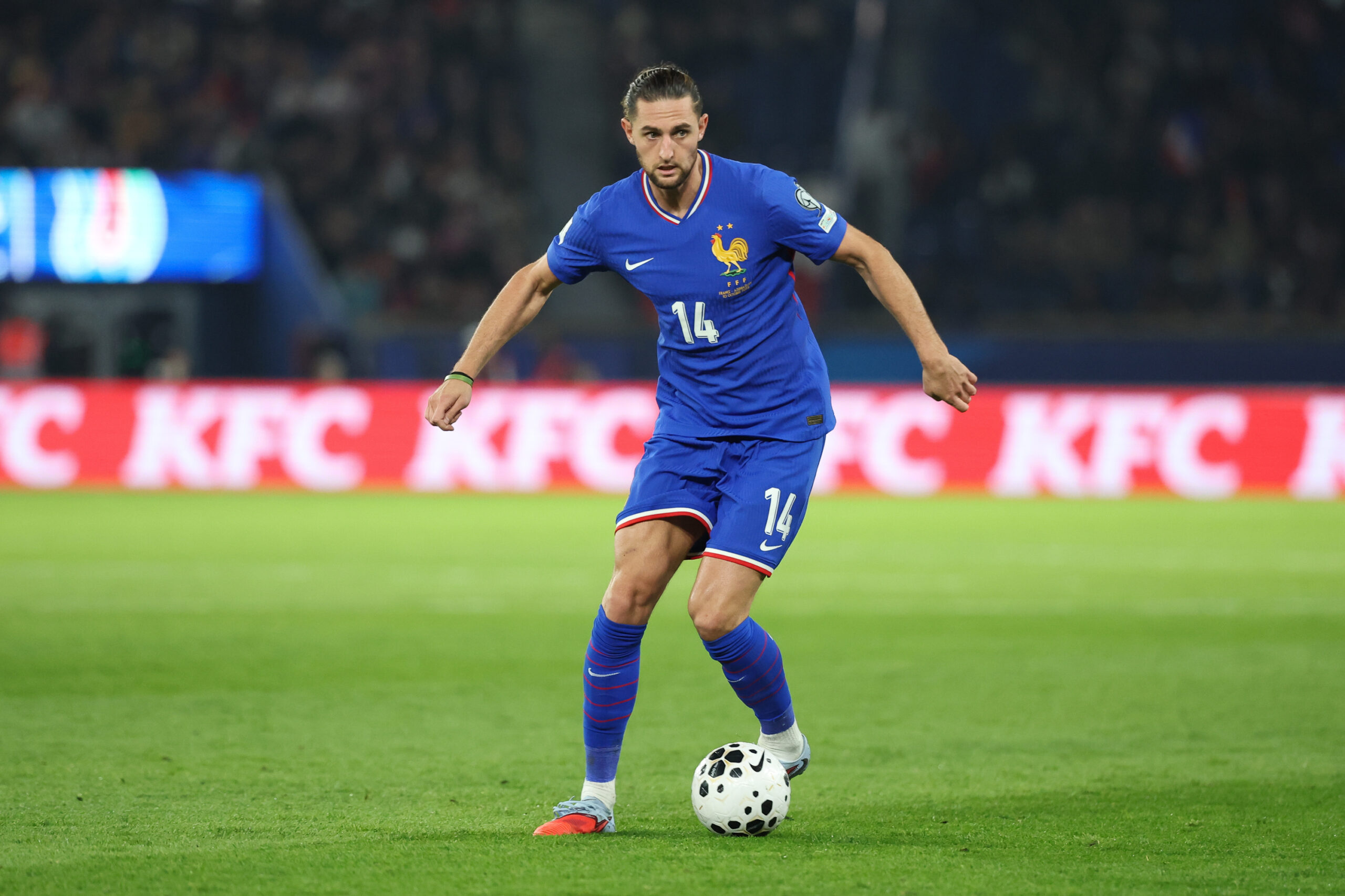 «/On ronronnait en 1e mi-temps,/» admet Adrien Rabiot après la victoire de l'équipe de France contre l'Azerbaïdjan