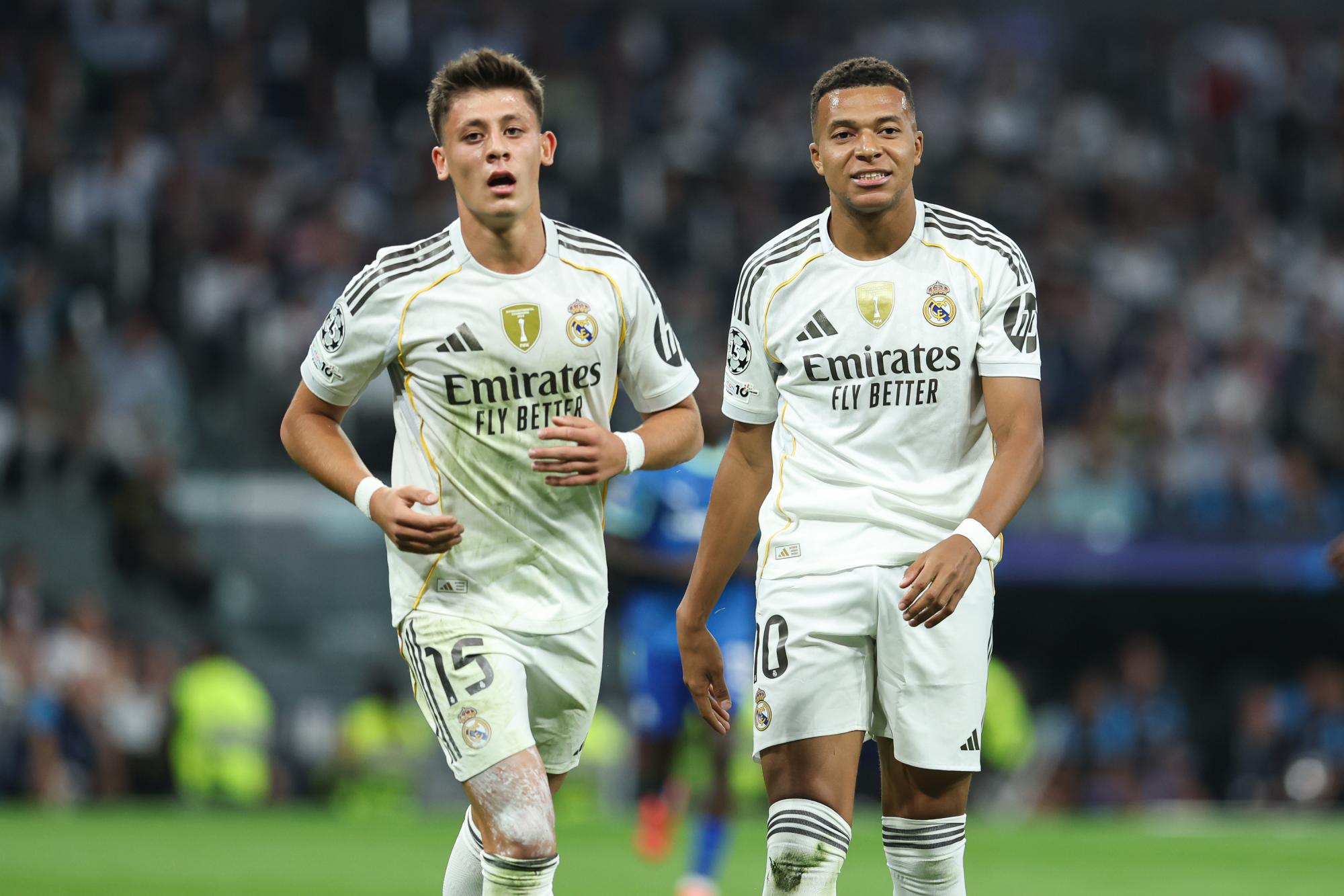Real Madrid : Arda Güler parle de son admiration pour Xabi Alonso et de sa connexion avec Kylian Mbappé