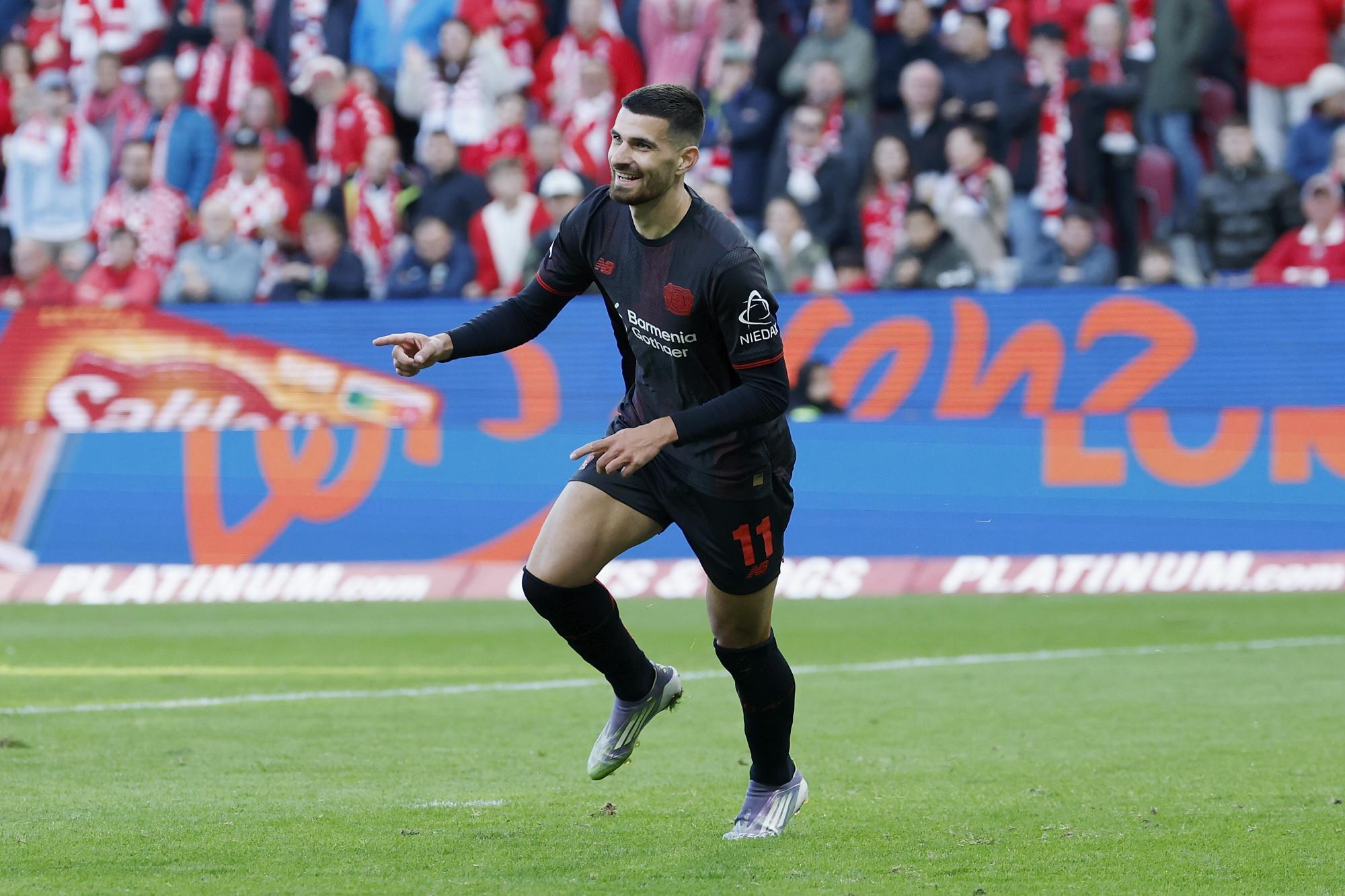 Bundesliga : Martin Terrier dégaine un coup du scorpion avec le Bayer Leverkusen