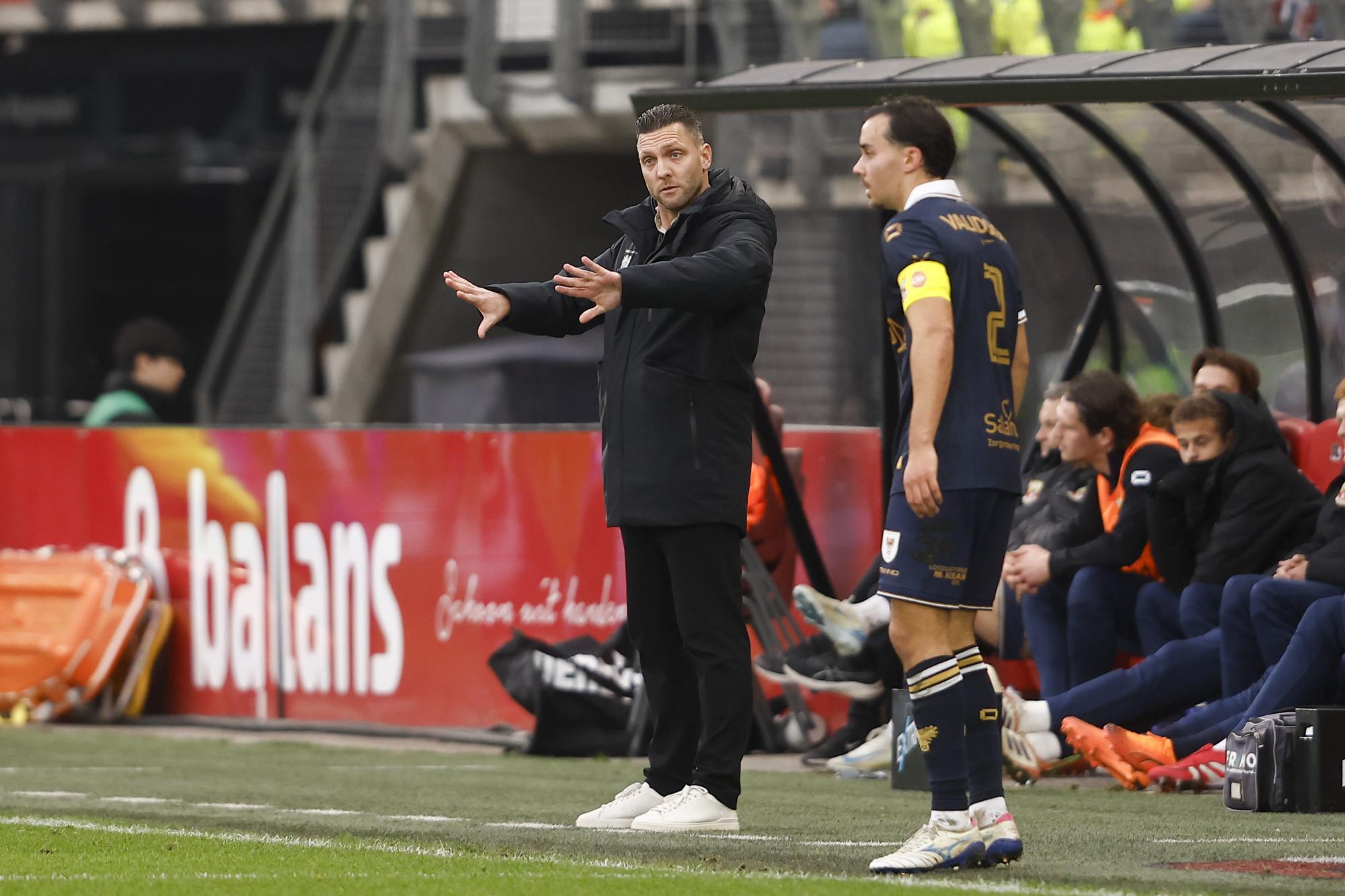 Go Ahead Eagles réalise huit changements légaux lors d'un match de coupe