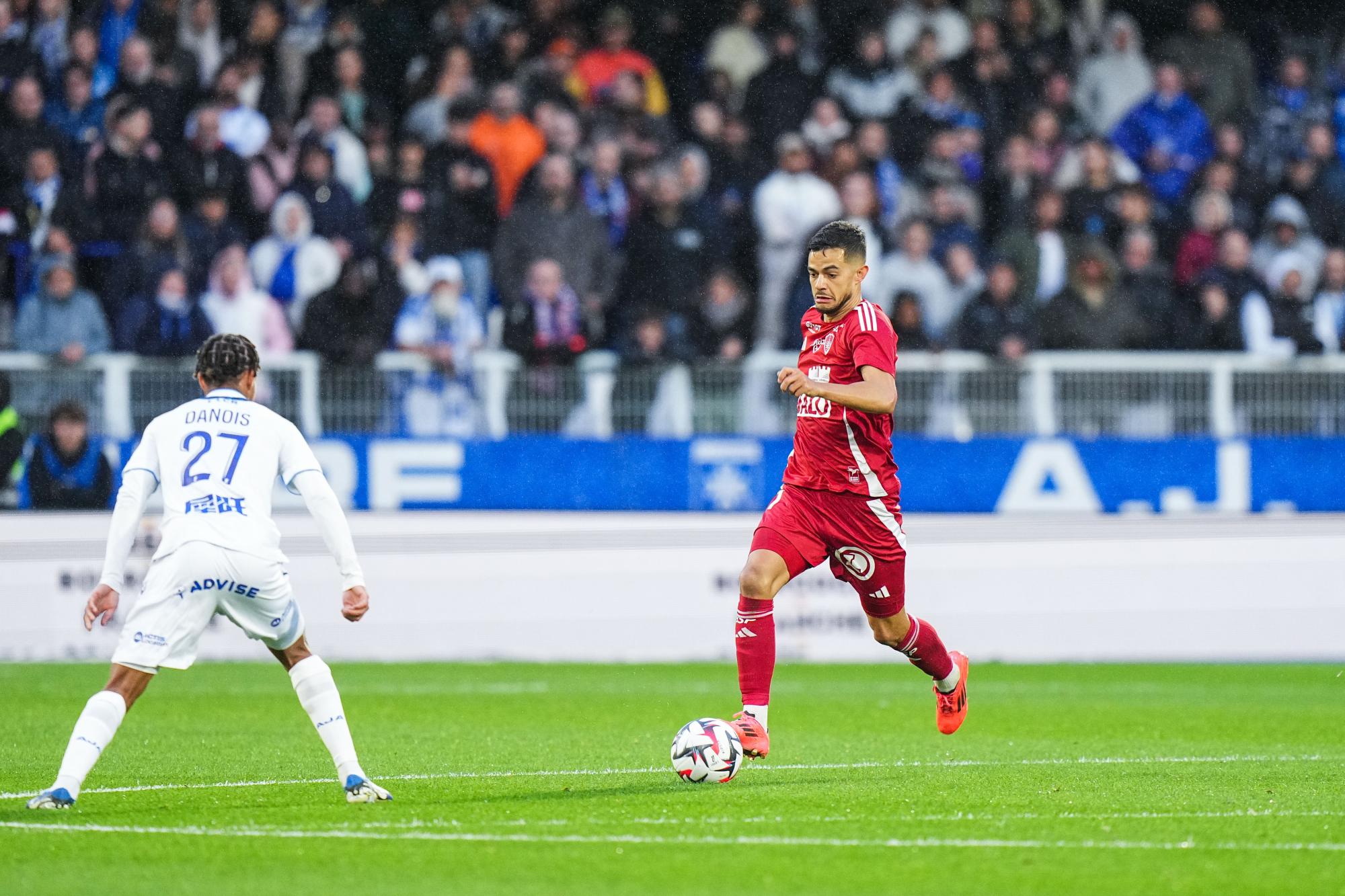 L'AJ Auxerre aimerait rapatrier Romain Faivre