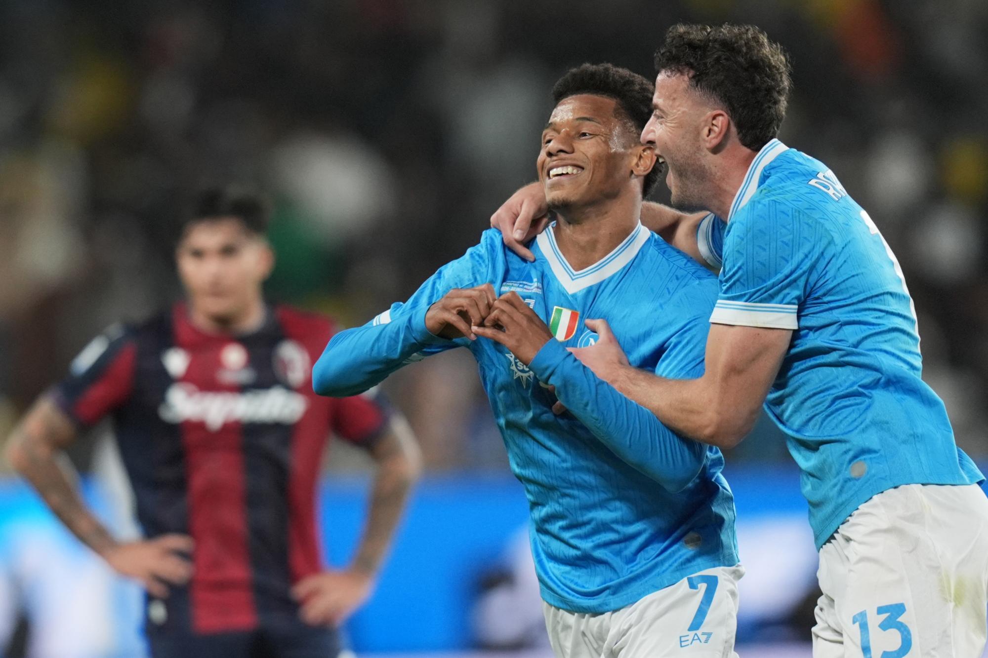 Supercoupe d'Italie : Naples domine Bologne et remporte la Supercoupe d'Italie