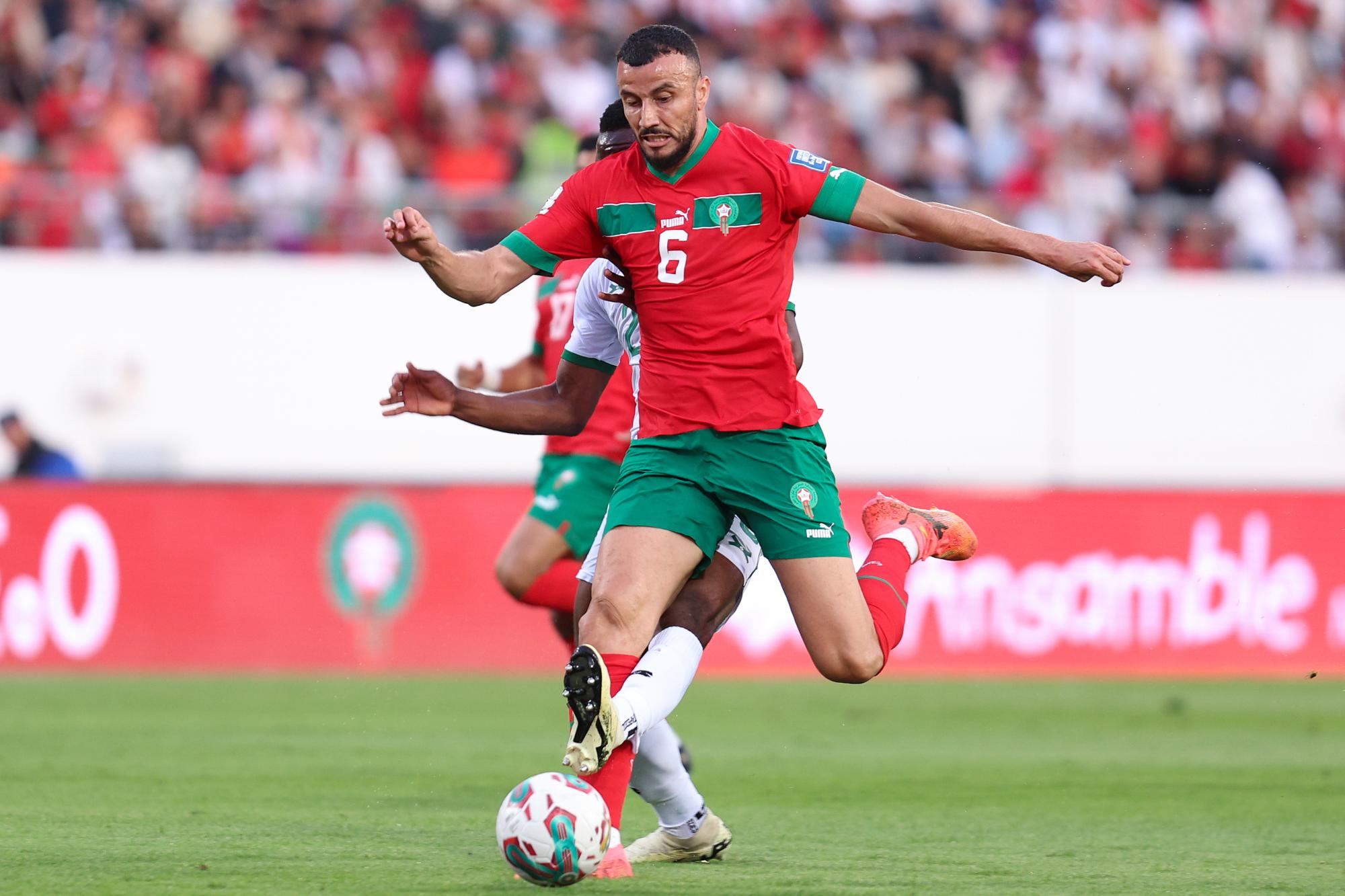 Malgré sa blessure, Romain Saïss est toujours présent dans le groupe marocain