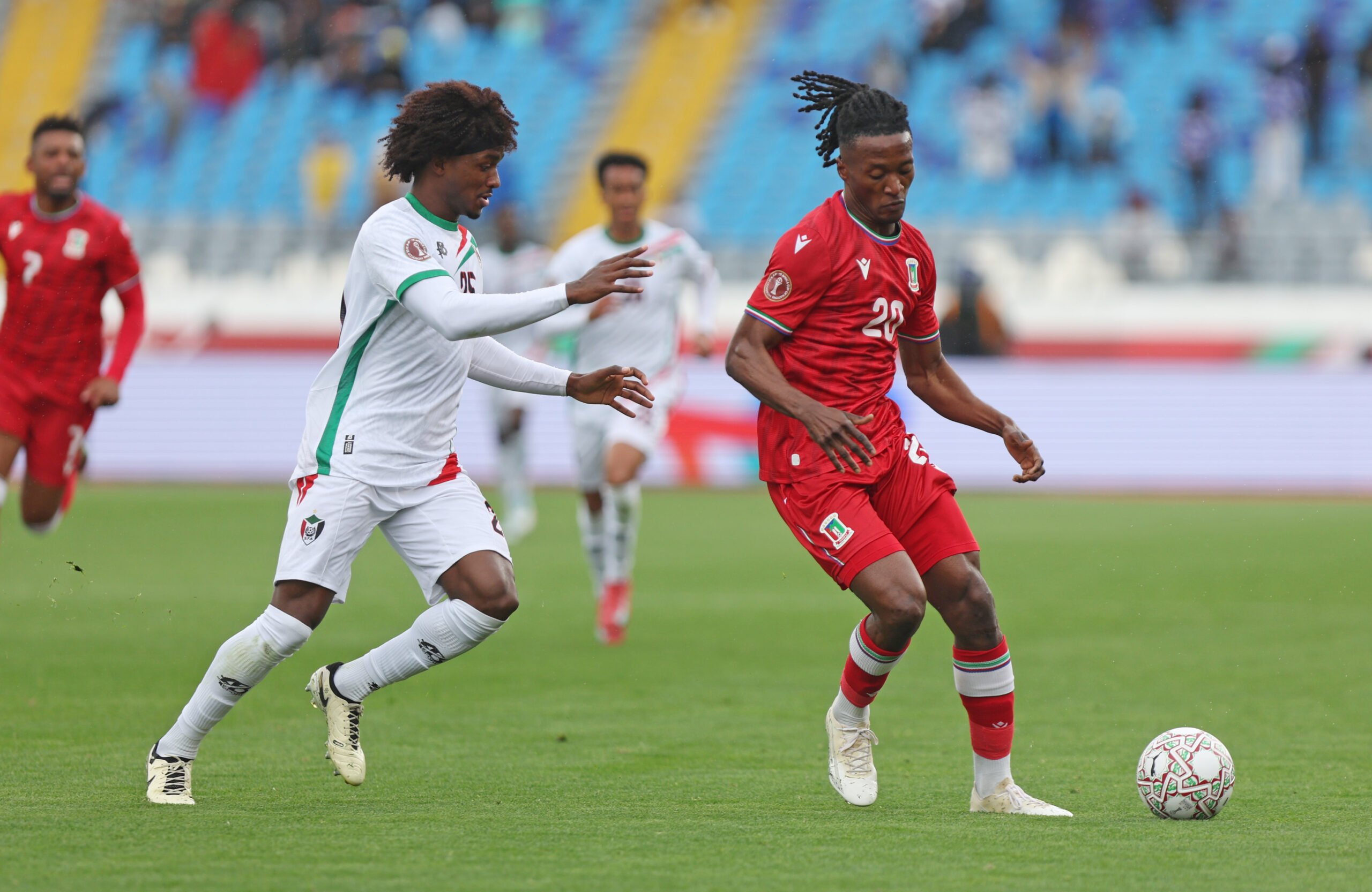 Le Soudan surprend la Guinée équatoriale et met la pression sur l'Algérie et le Burkina Faso