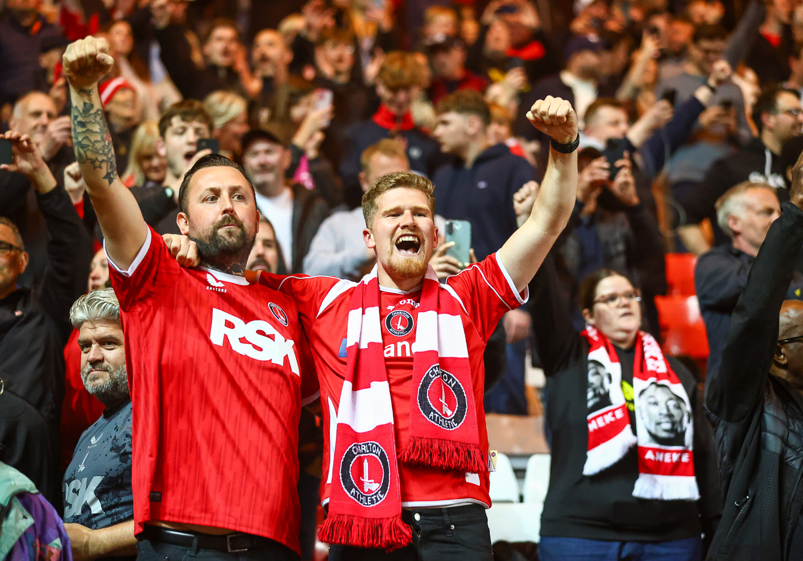 Championship : la clim monumentale vécue par les supporters de Charlton contre Portsmouth