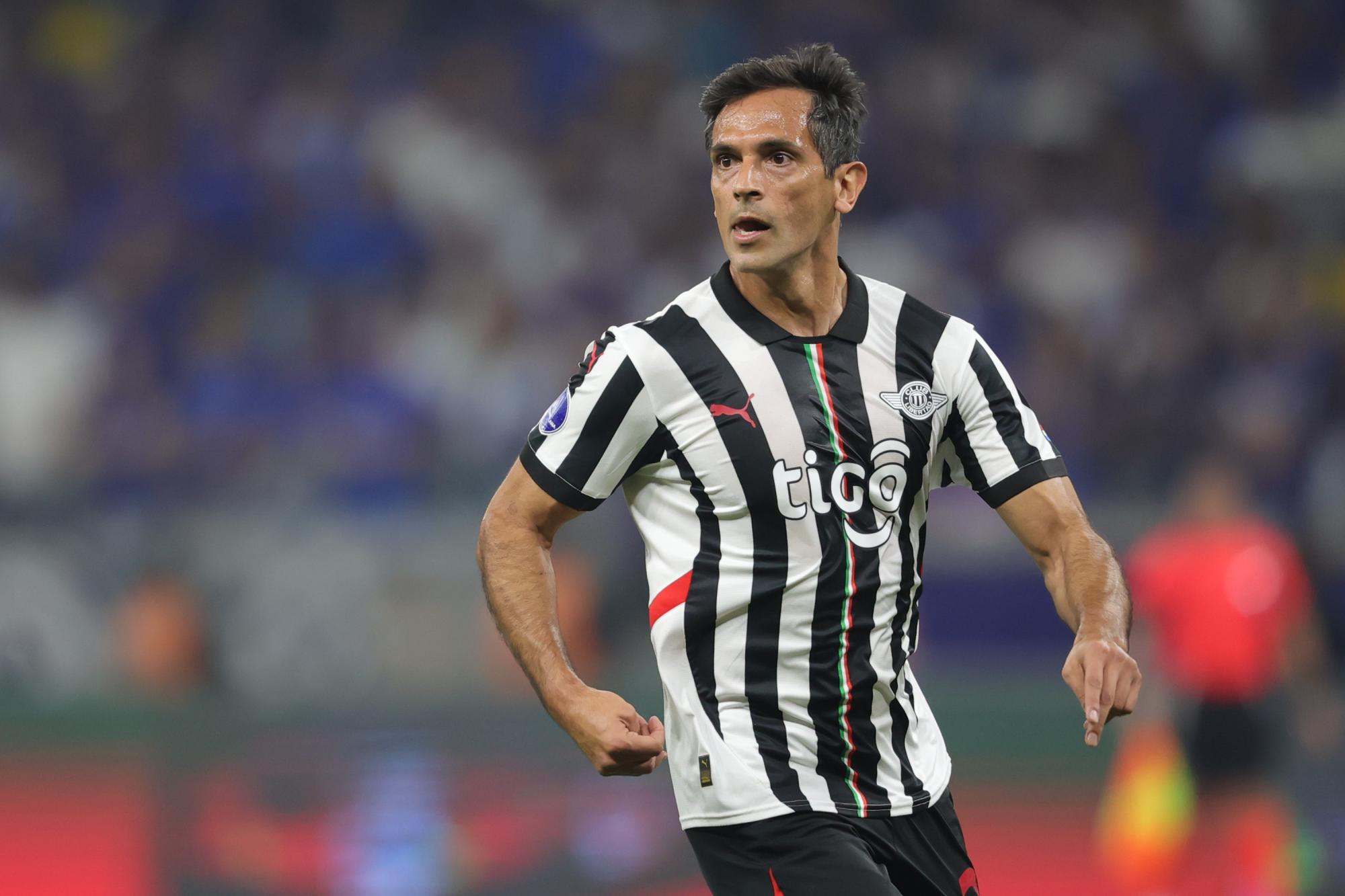 Paraguay : À 44 ans, Roque Santa Cruz se trouve un nouveau club