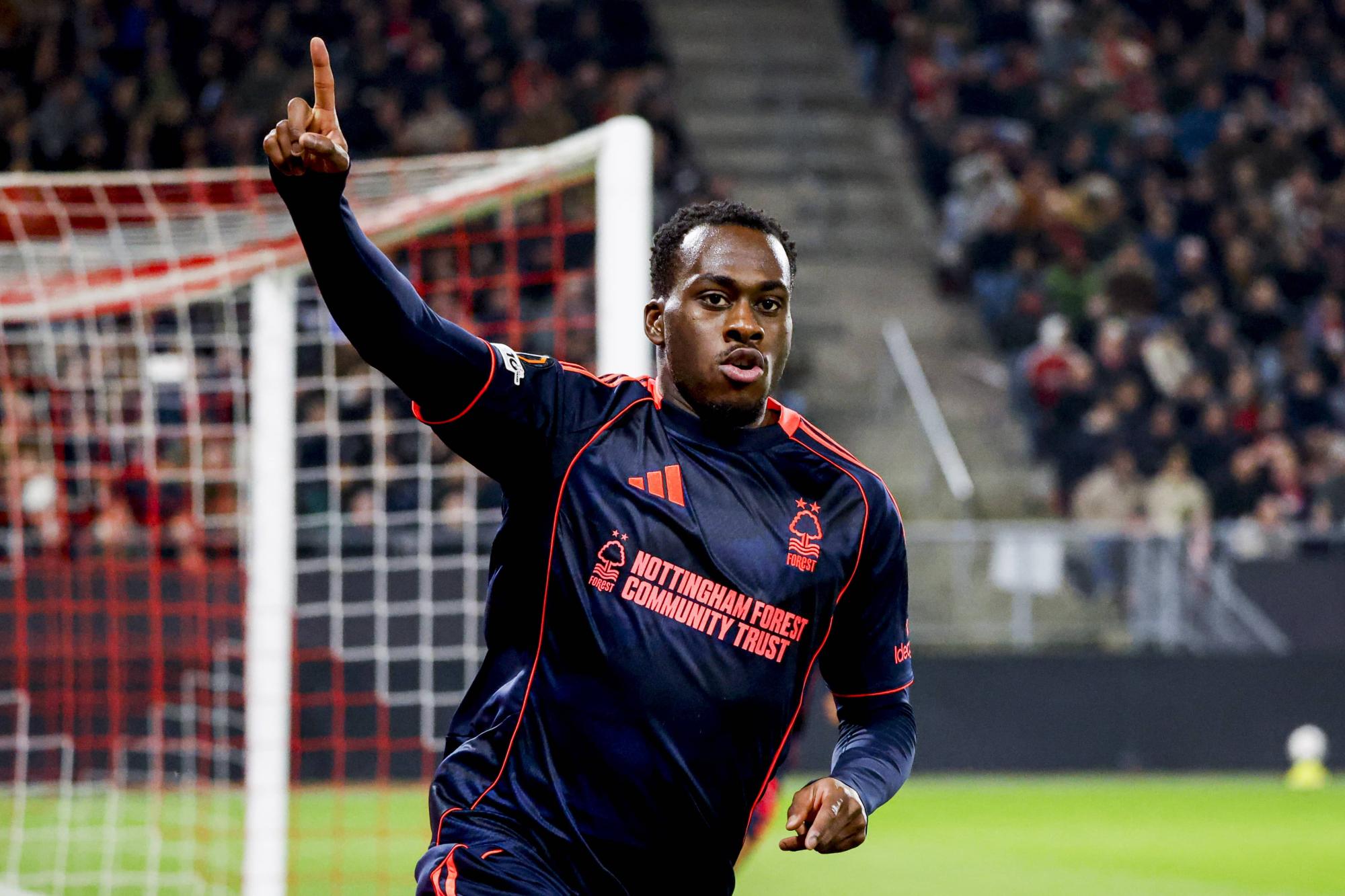 Mercato : L'attaquant Arnaud Kalimuendo attendu en prêt à l'Eintracht Francfort