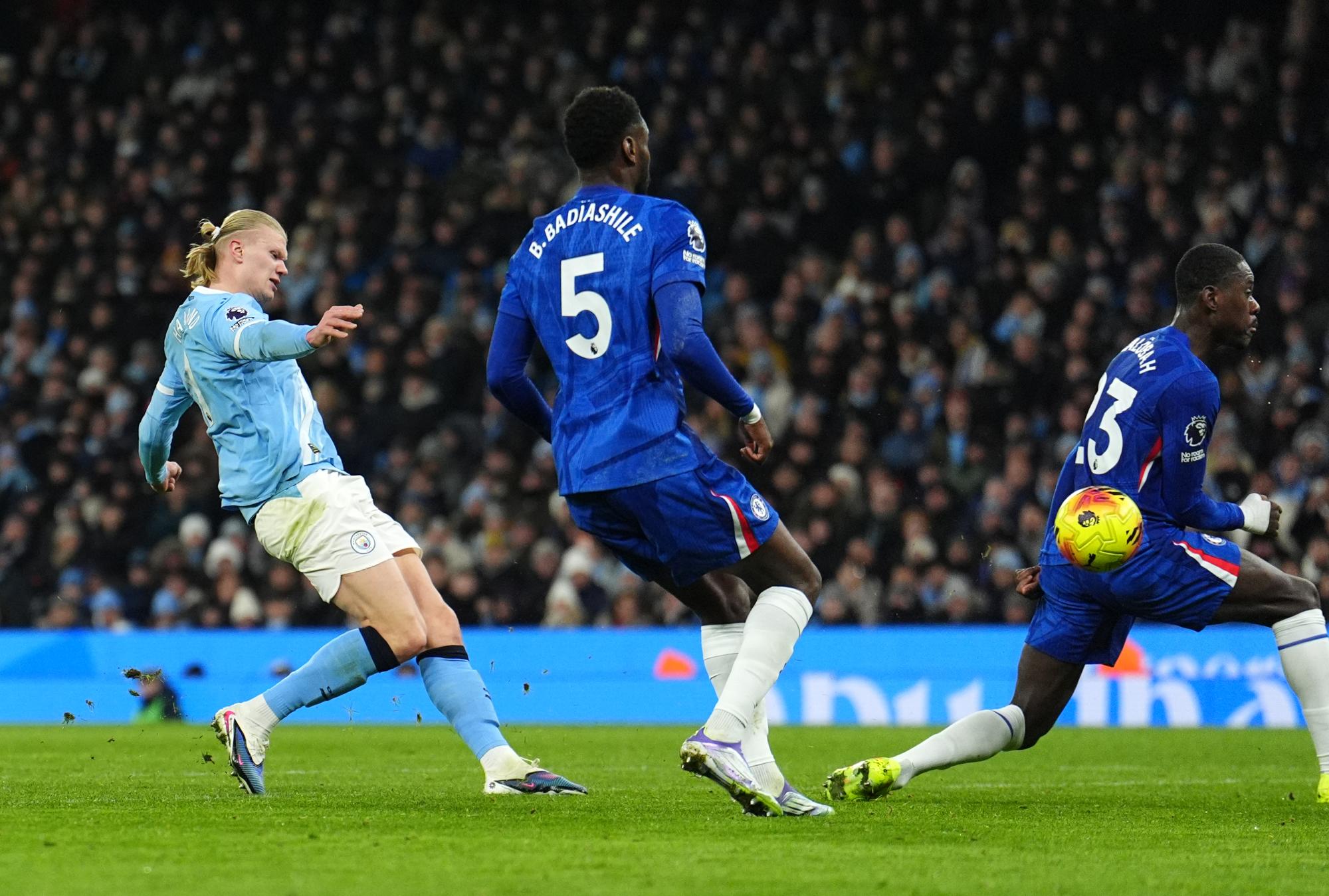 Premier League : Manchester City concède le nul sur le gong contre Chelsea