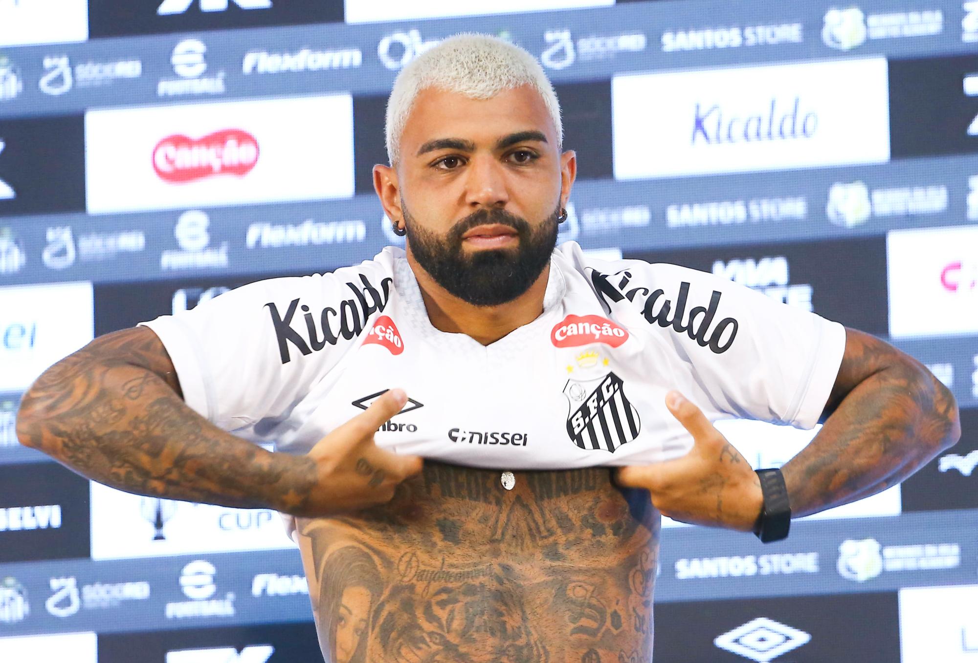Brésil : Le coup de pression surréaliste des ultras de Santos à Gabriel Barbosa