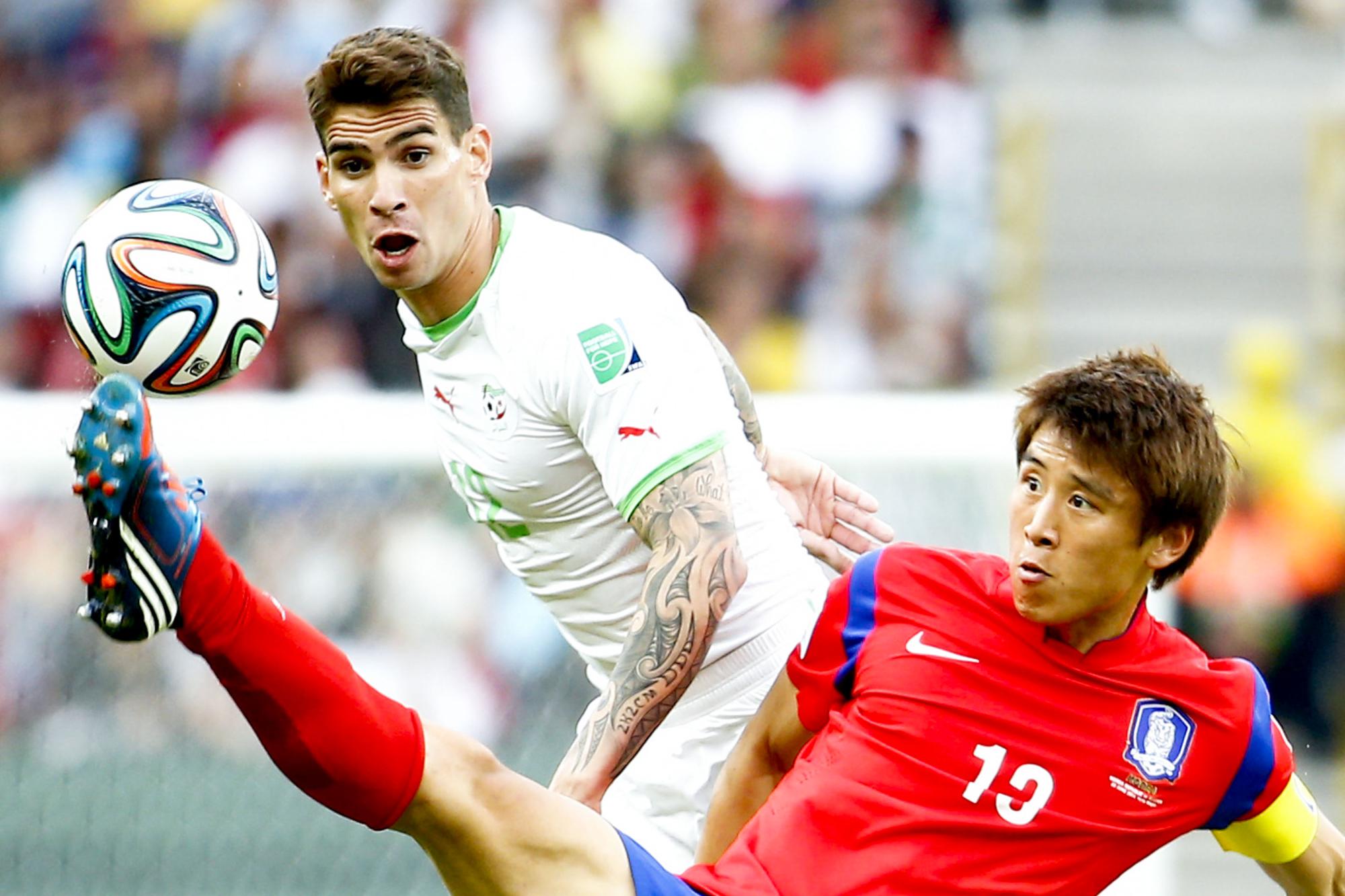 Carl Medjani raconte sa difficile intégration en sélection avec l'Algérie