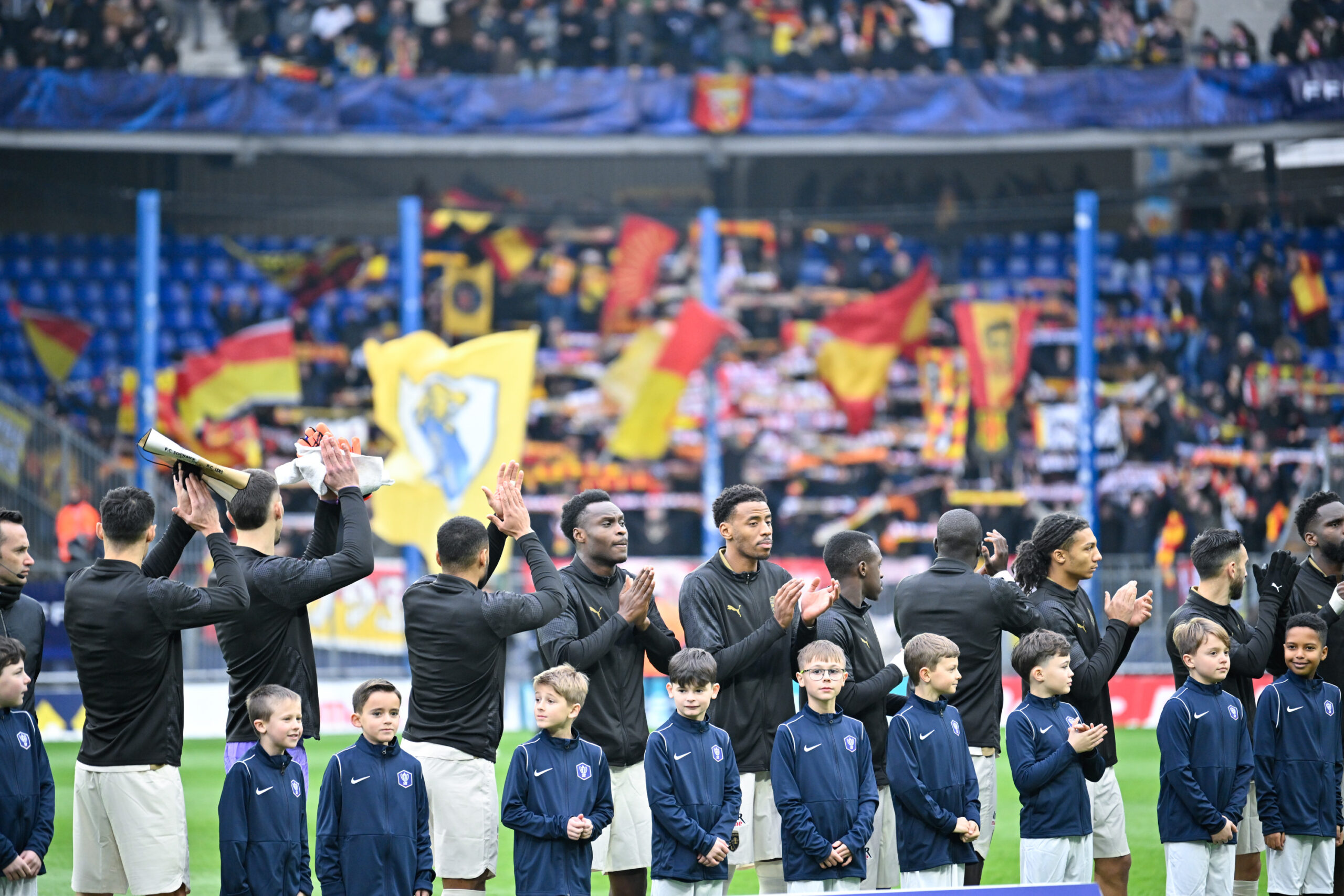 Lens laisse la recette de la coupe de France à Béthune l'ancien adversaire de Sochaux en coupe de France