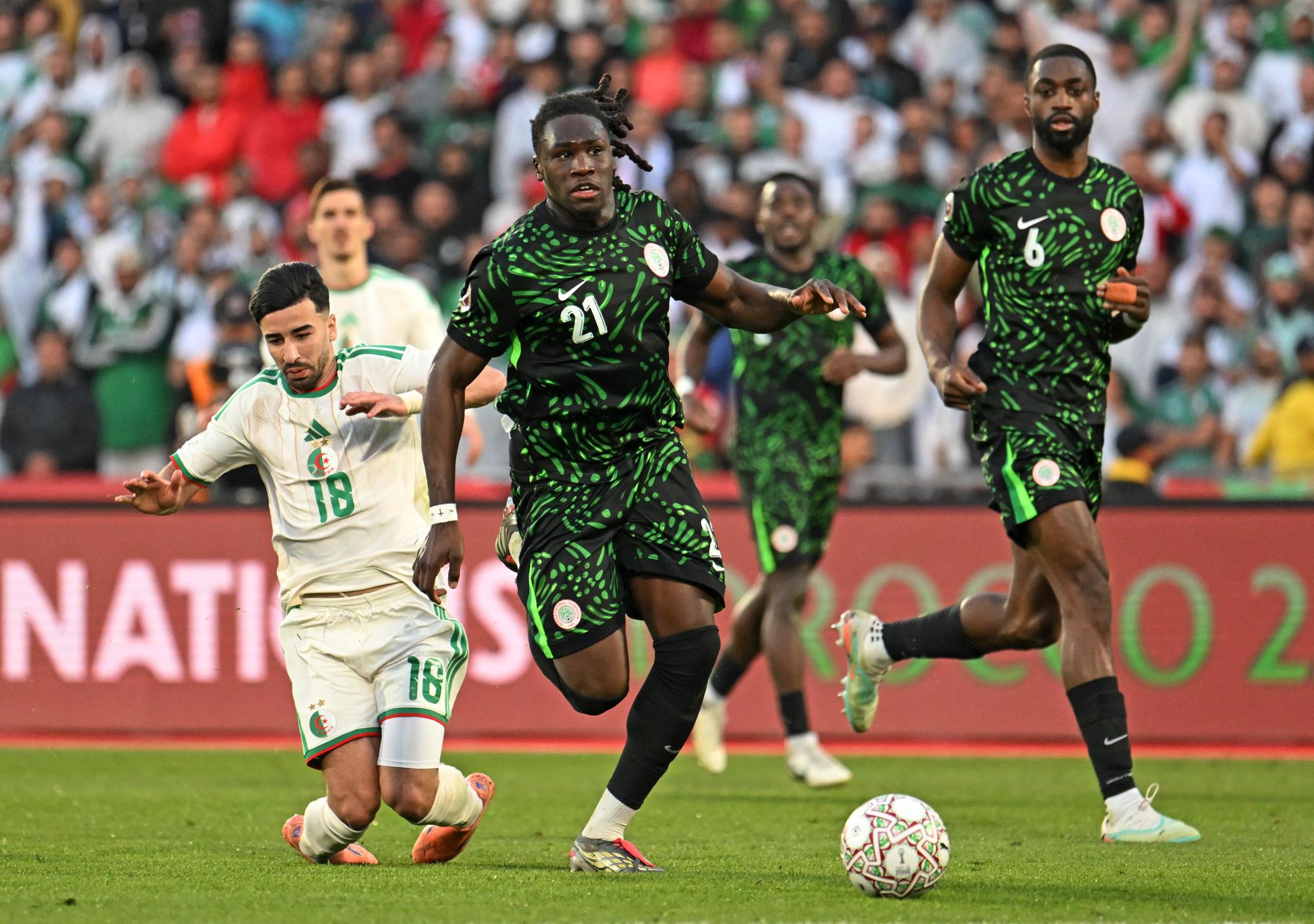 Un supporter de Hull City va voir Algérie-Nigeria à la CAN, car c'est moins cher que d'aller à Millwall