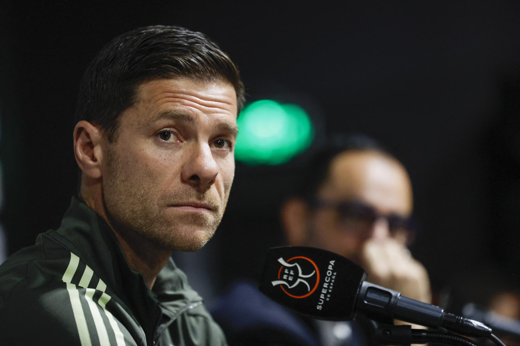Real Madrid : Xabi Alonso sort du silence, la première séance pour Álvaro Arbeloa