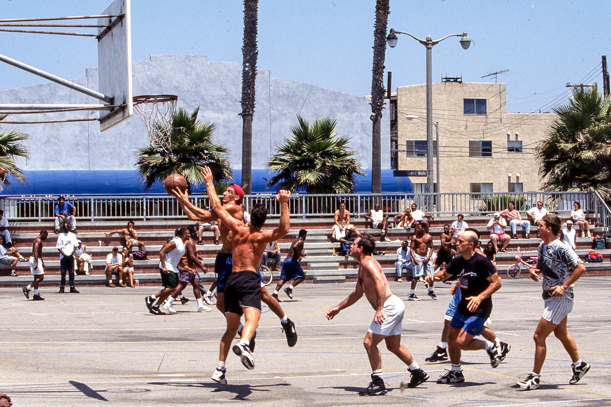 Los Angeles revient sur une loi absurde concernant le foot de rue