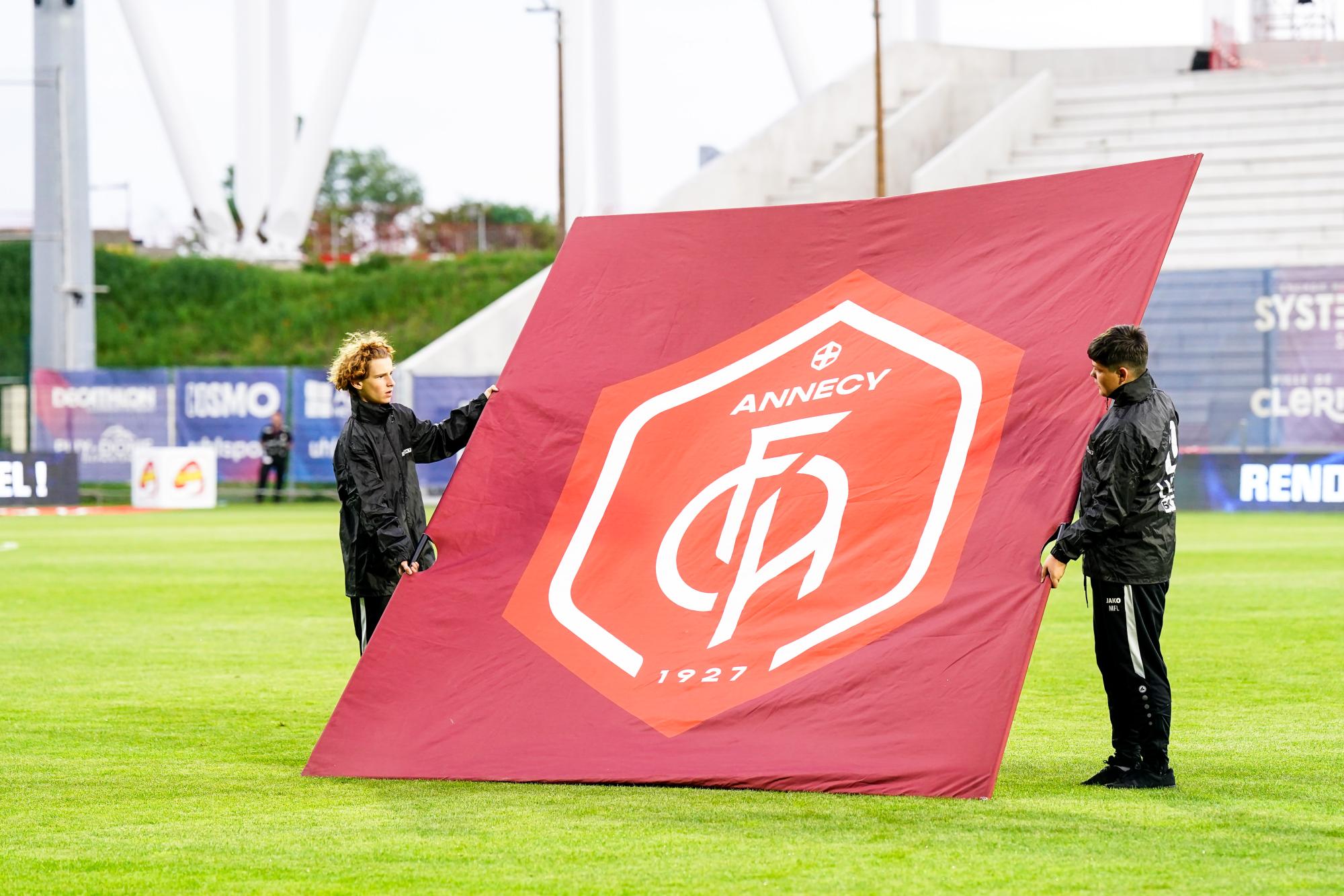 Le proprio d'Aston Villa va mettre des billes dans le FC Annecy