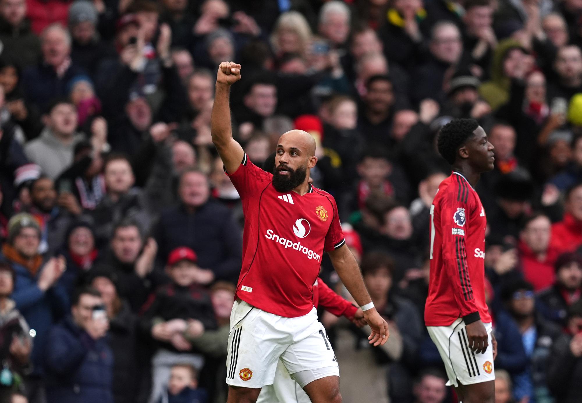 Premier League : Manchester United s'impose assez largement contre Manchester City