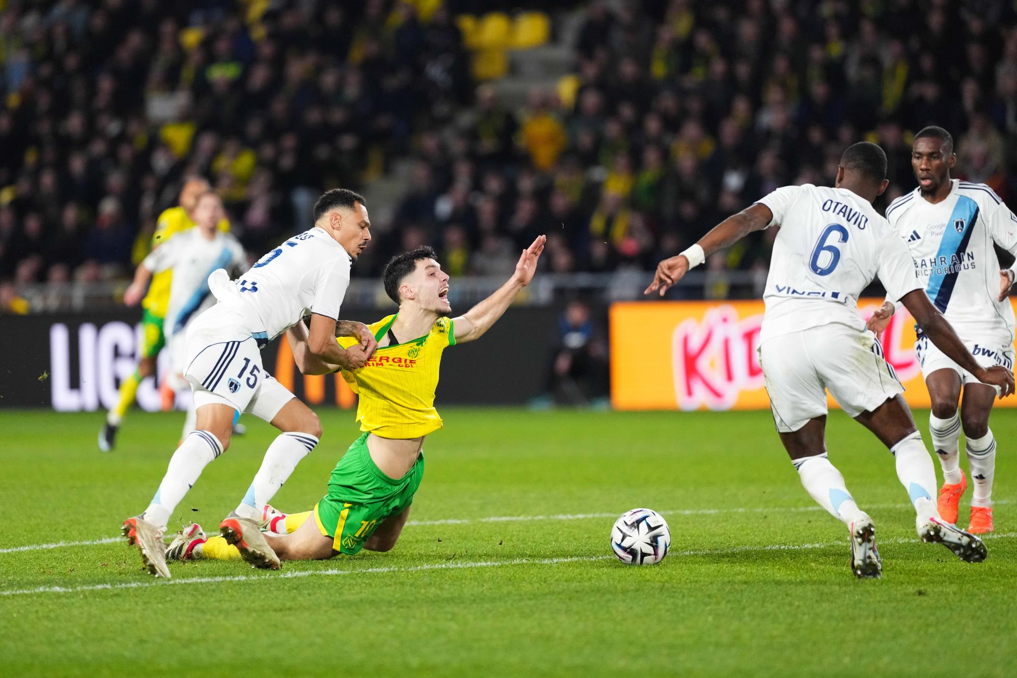 Ligue 1 - Le Paris FC fait un nouveau pas vers le maintien en battant Nantes