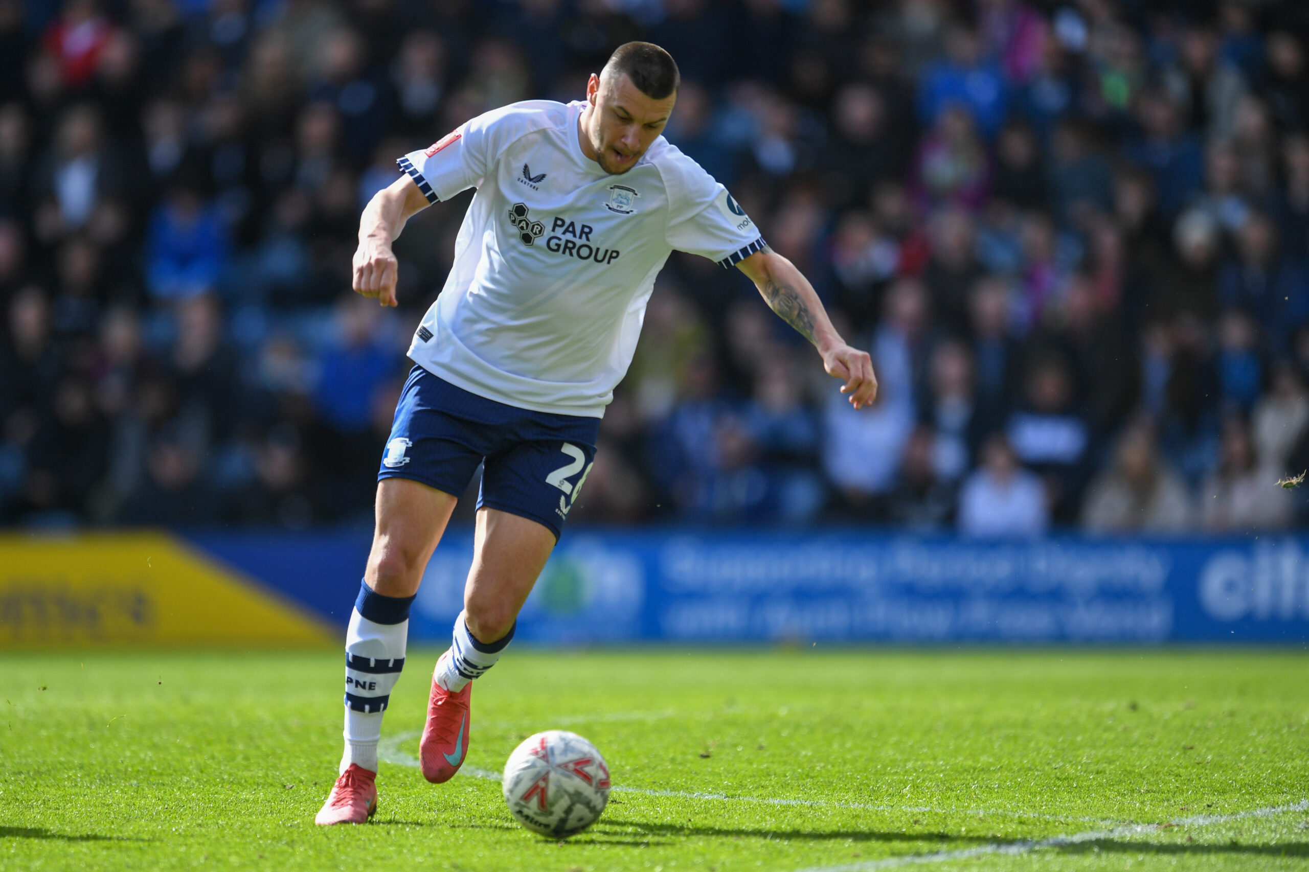 Championship - Preston : Milutin Osmajic donne un coup de tête à son adversaire et atteint les 20 matchs de suspension