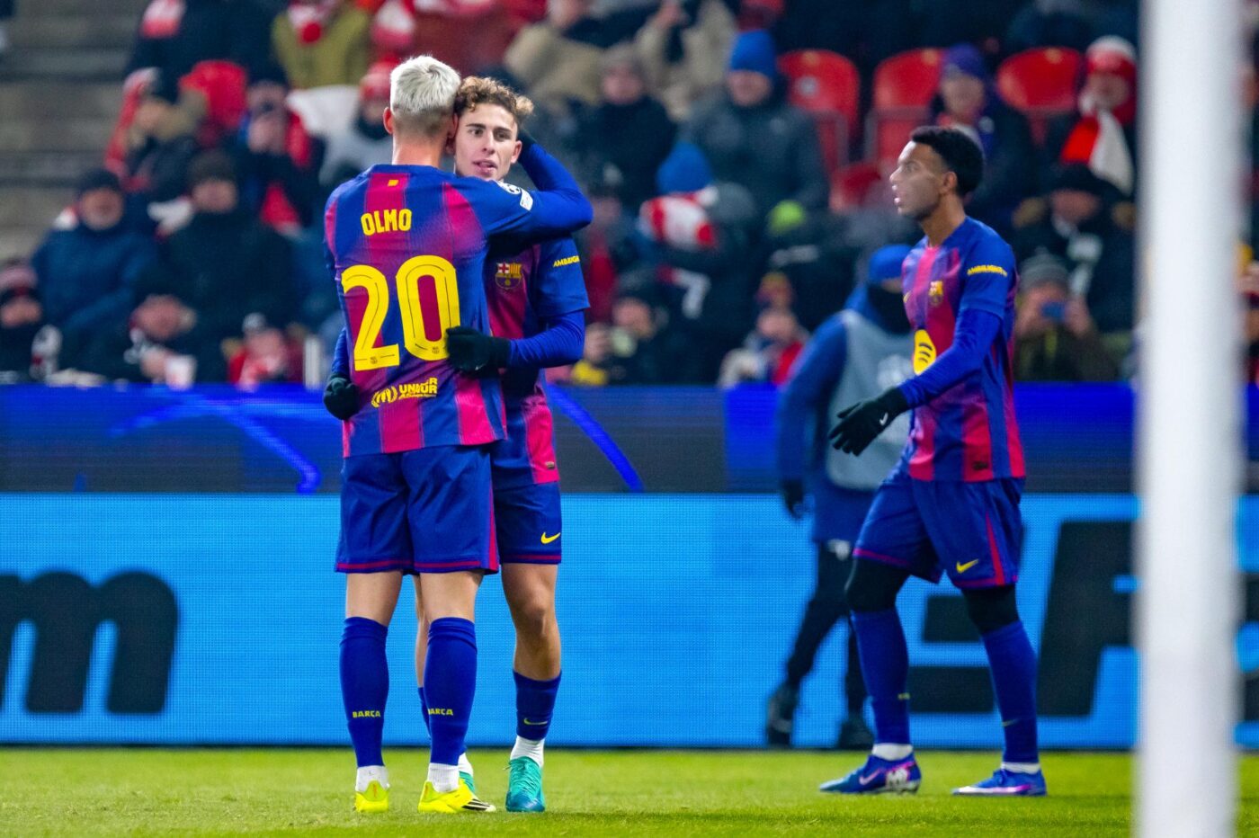 C1 : le Barça se rassure à Prague, mais perd Pedri sur blessure