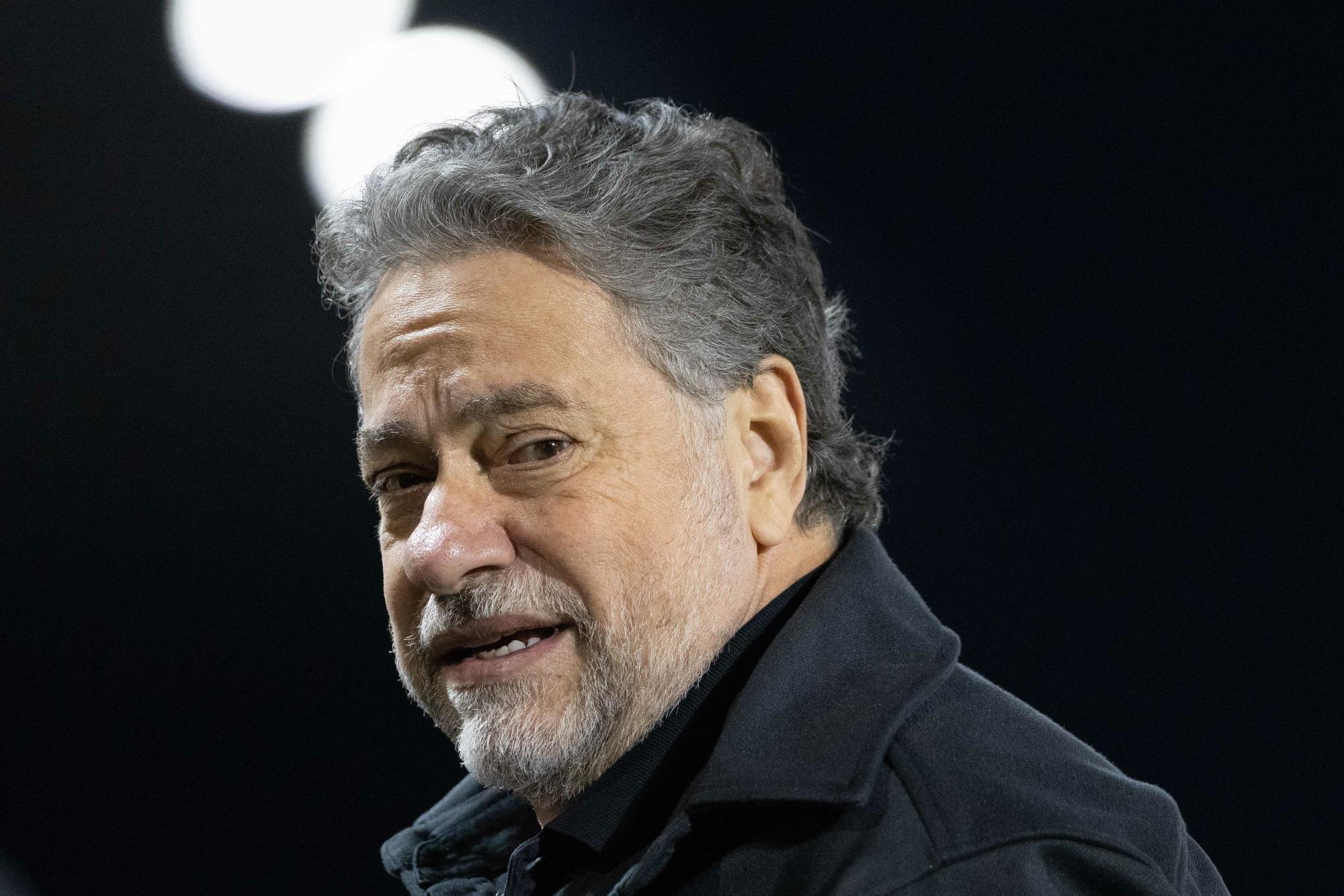 Sous le coup d'accusations de détournement de fonds, le président du São Paulo FC se retire