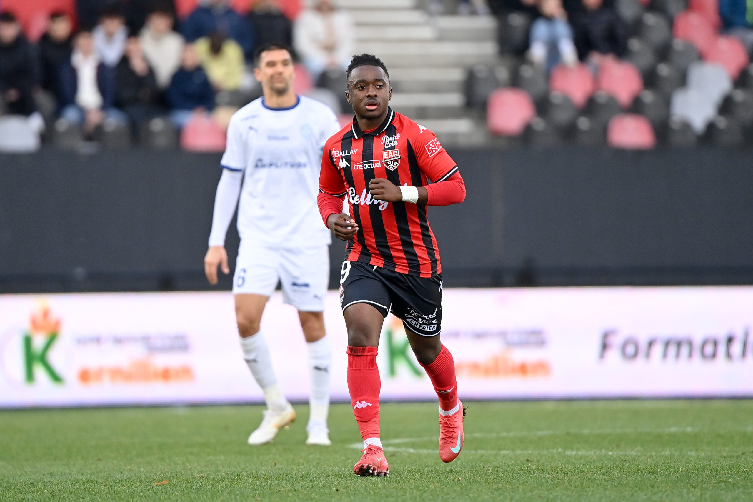 Ligue 2 : Guingamp s'offre Troyes, le Red Star s'accroche à Boulogne