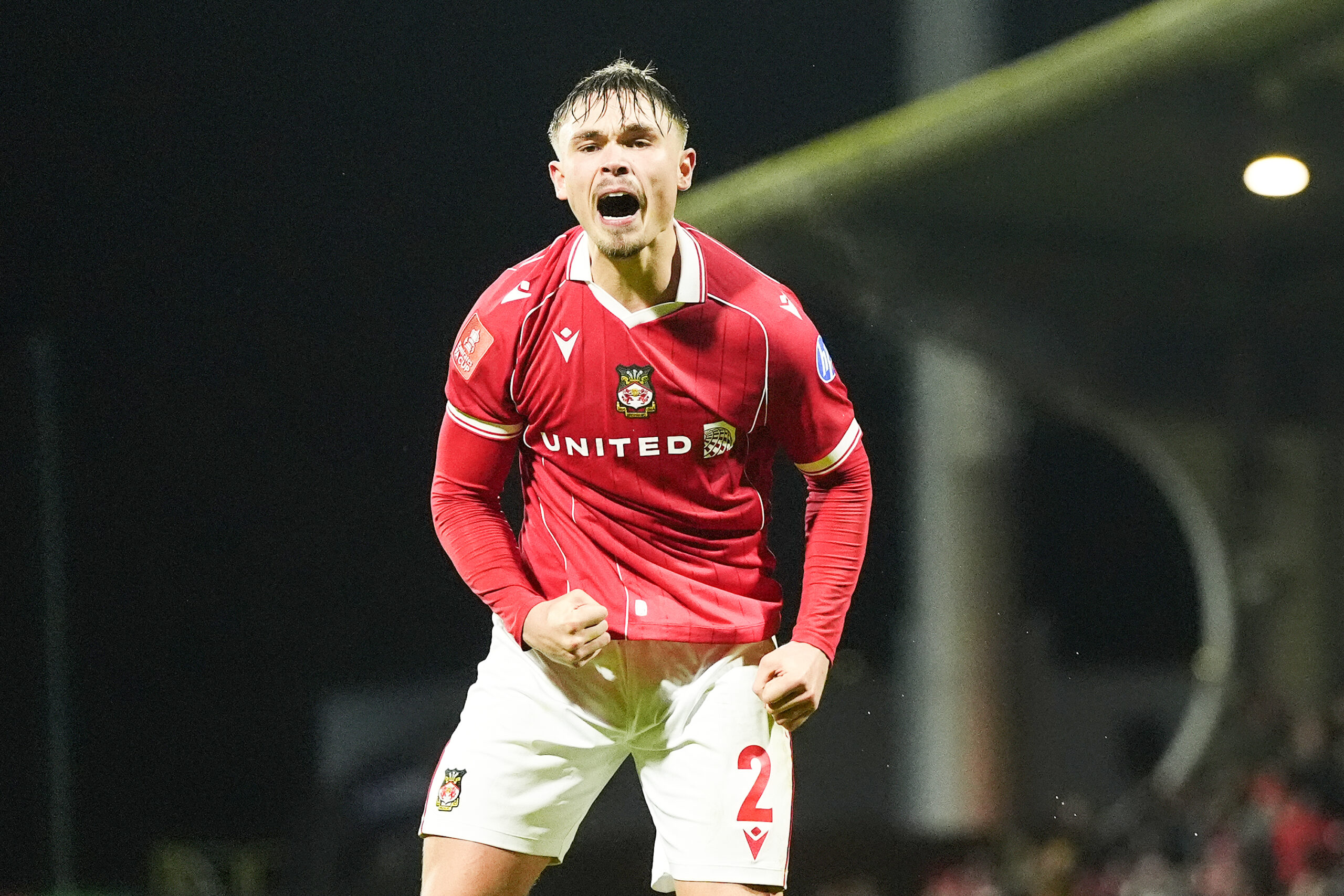 Championship : Mené au score dans le temps additionnel, Wrexham marque deux fois en deux minutes et l'emporte sur la pelouse de QPR