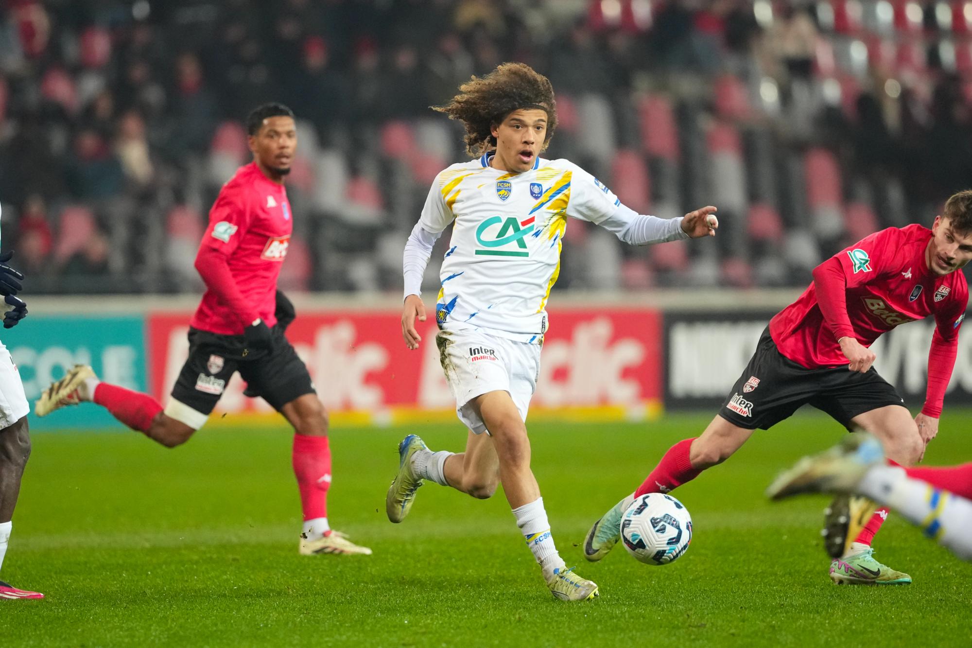 Marseille s'offre le jeune talent offensif Victor Joseph