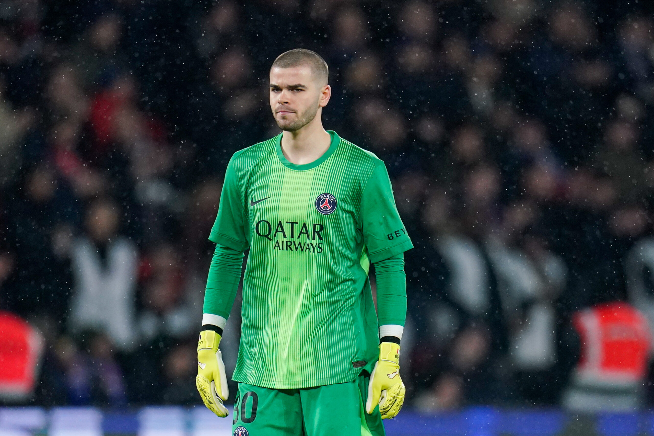 Ligue des champions - Le niveau de Lucas Chevalier au PSG : faut-il s'inquiéter ?