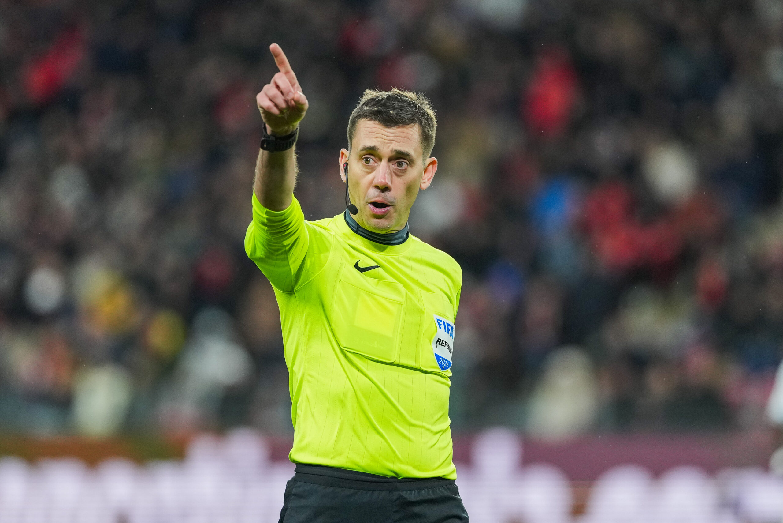 Clément Turpin devient l'arbitre qui a sifflé le plus de penaltys de l'histoire de la Ligue des champions