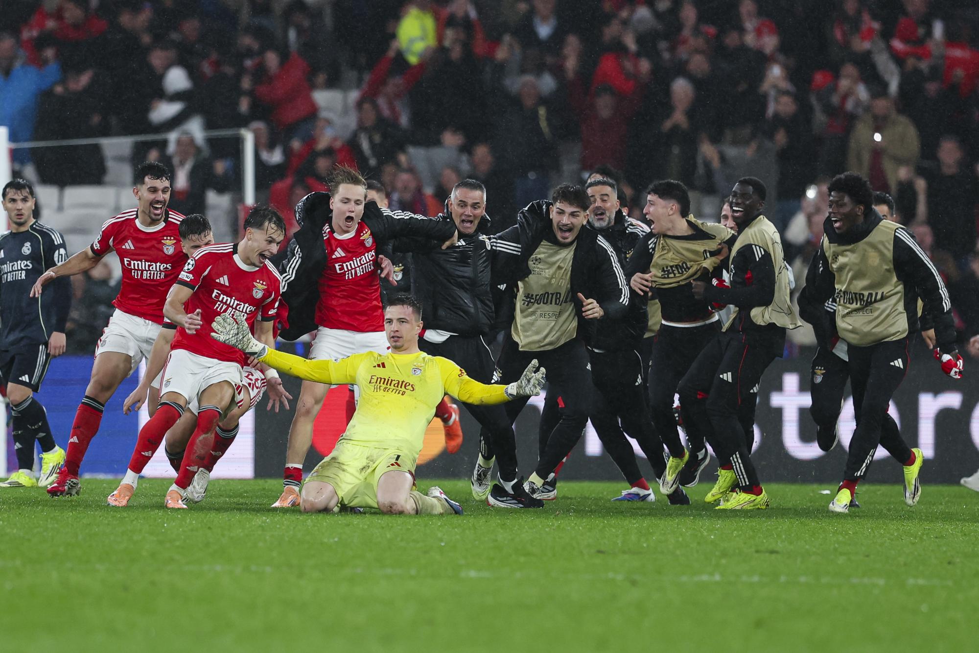 Enyeama, Butt, Provedel... Qui sont les gardiens buteurs en Ligue des champions avant Anatoliy Trubin ?