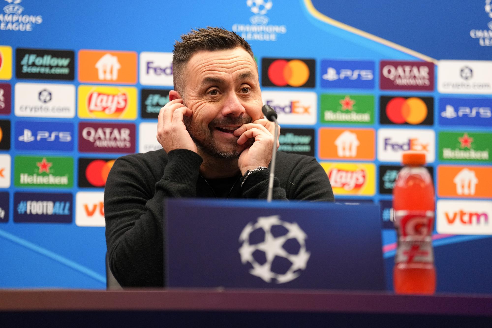 Roberto De Zerbi dément avoir demandé à quitter l'OM après l'élimination en Ligue des champions