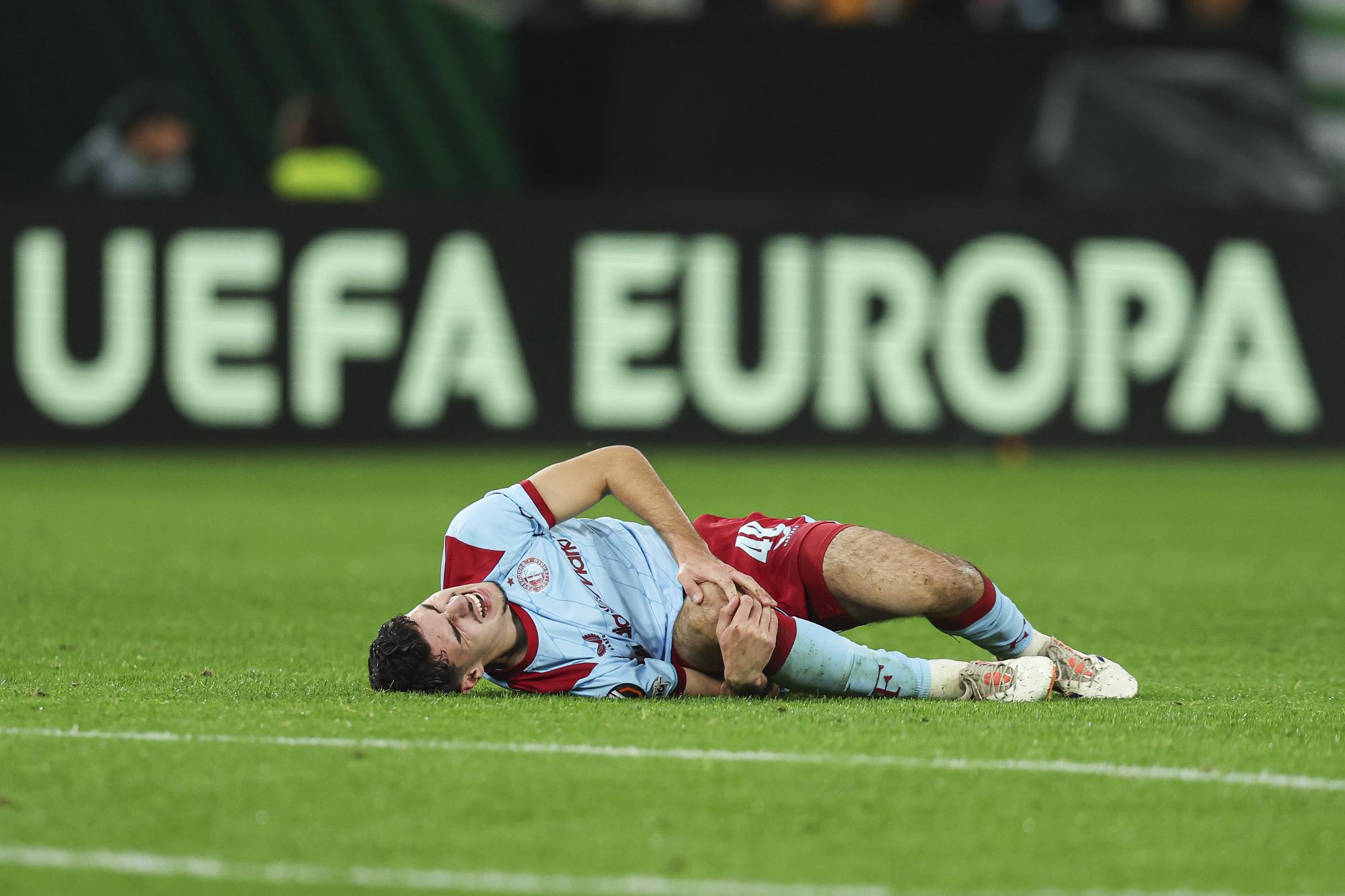 Feyenoord Rotterdam : Les mots de Robin Van Persie suite à la blessure au genou de son fils