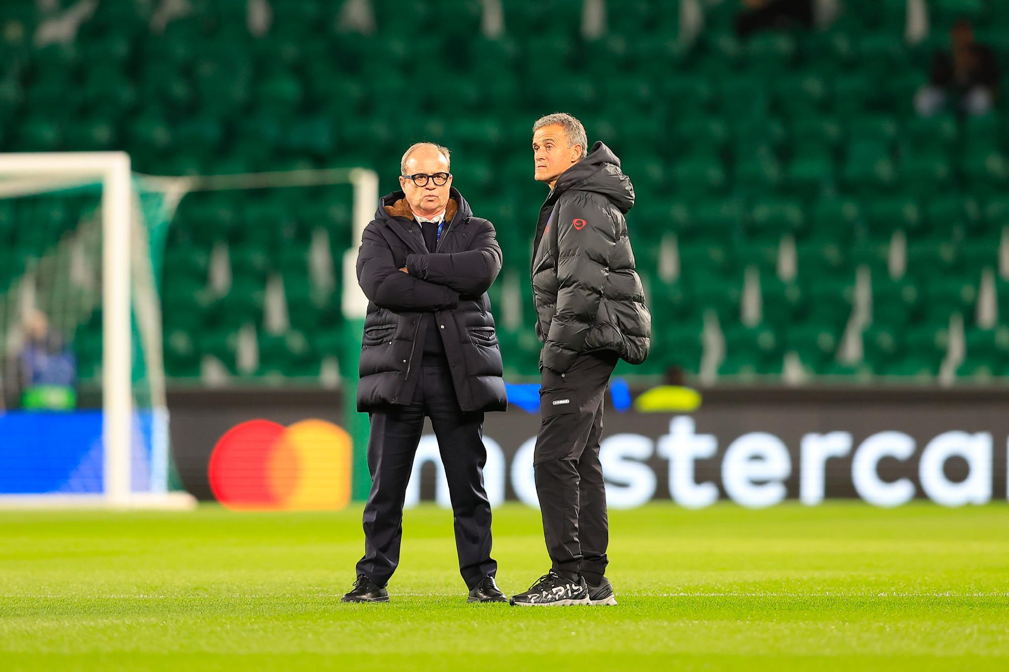 PSG : Luis Campos tresse des lauriers à Luis Enrique