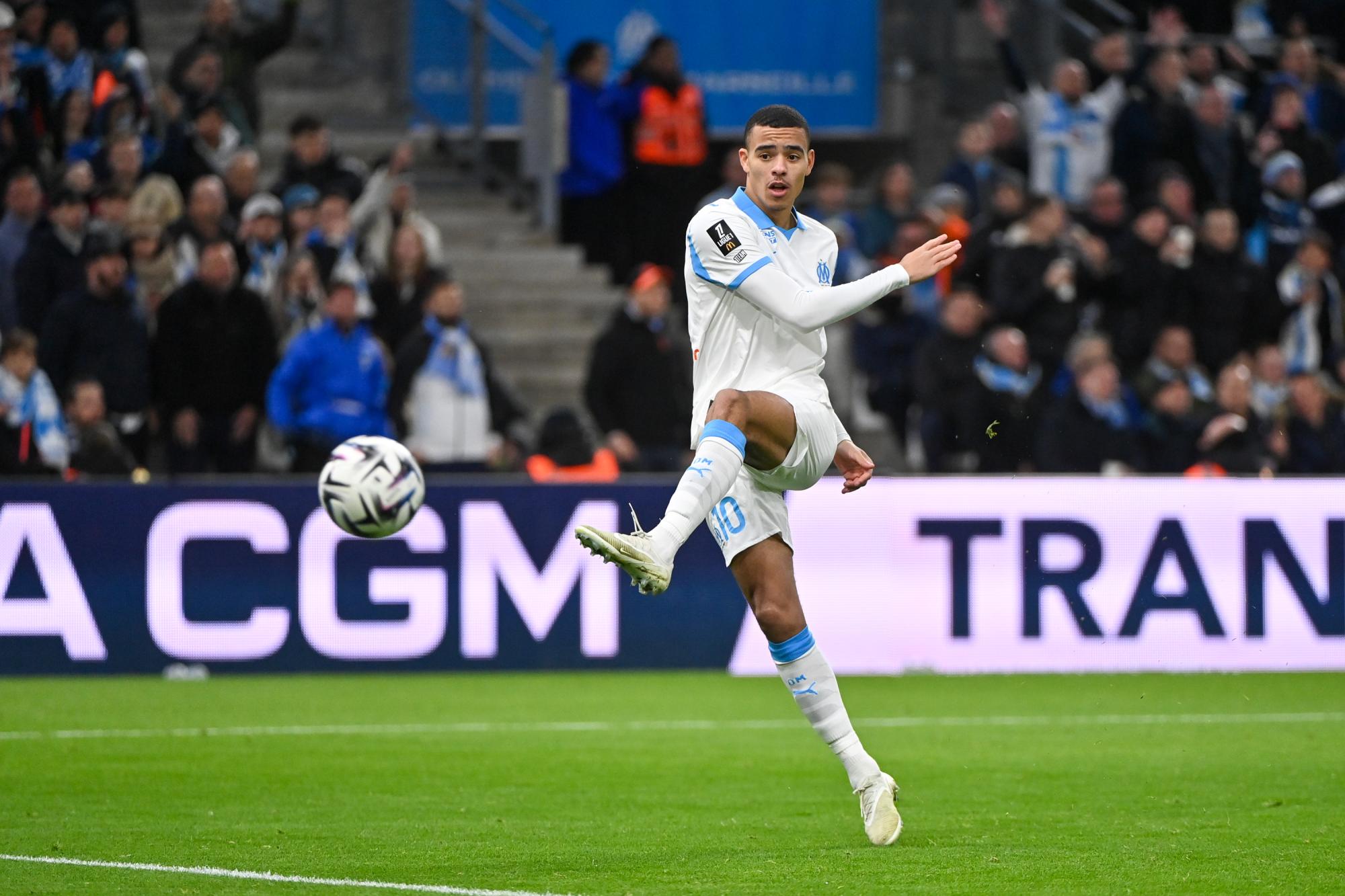 À l'OM, de la friture sur la ligne entre Mason Greenwood et Medhi Bentia ?