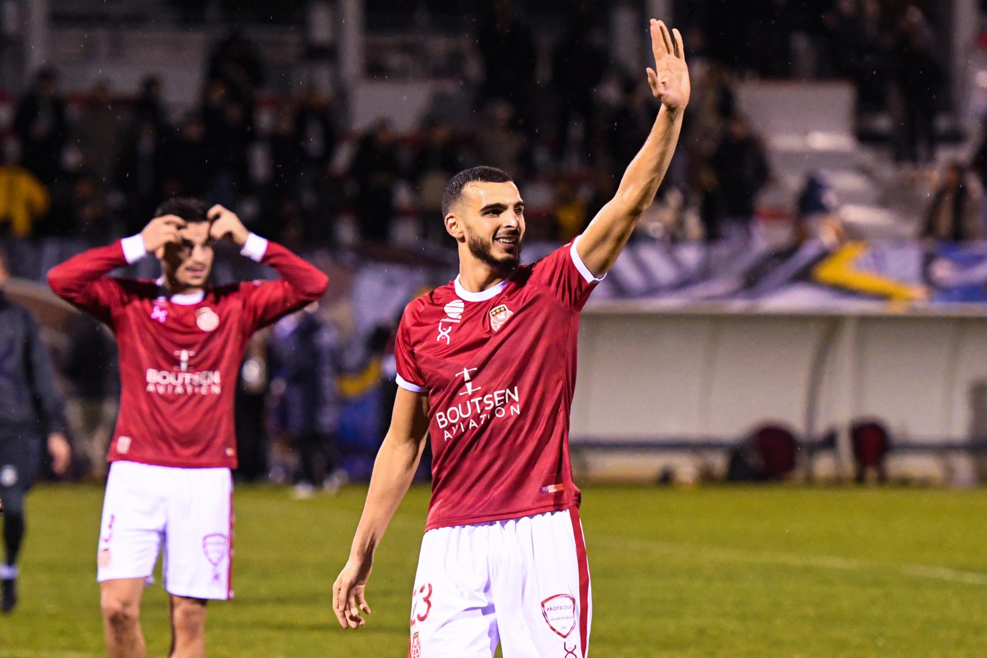 National : Rouen sauve sa série d'invincibilité à Sochaux, Versailles grappille