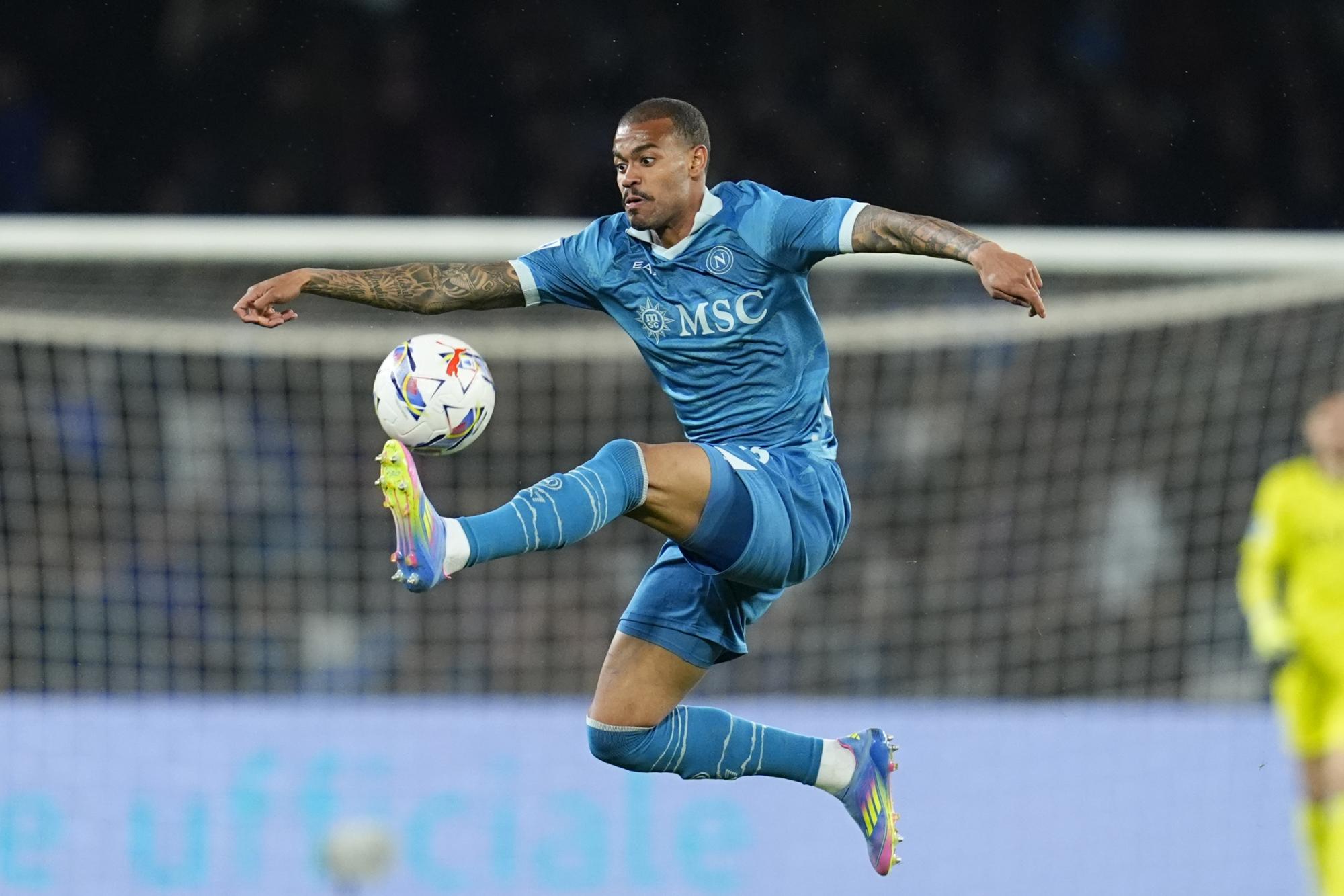 Mercato : Cyril Ngonge prêté à l'Espanyol Barcelone en provenance de Naples, où il n'a pas brillé cette saison