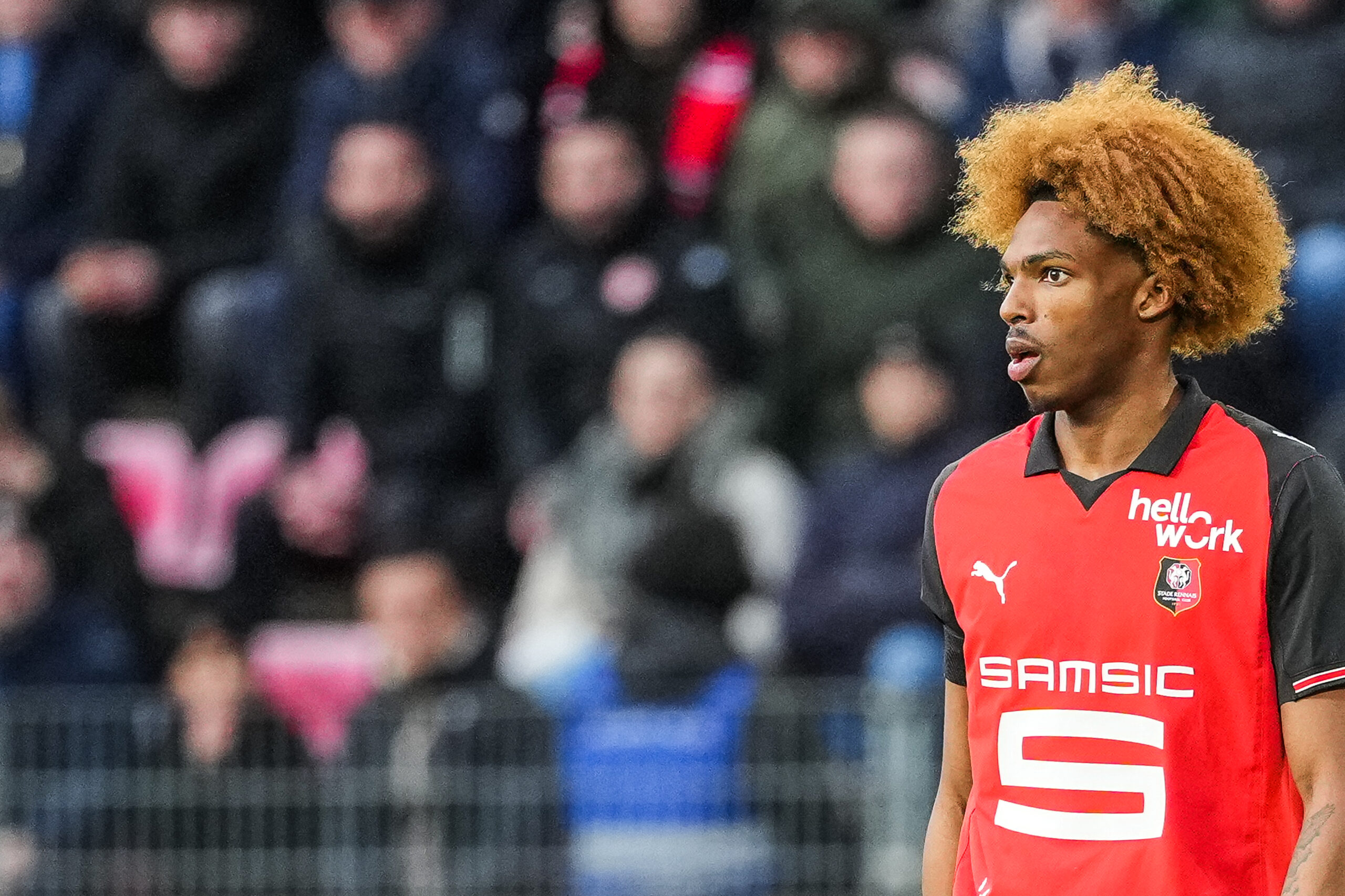 Dans le bilan du mercato d'hiver par championnats, la Premier League et l'Arabie saoudite dépensent, la Ligue 1 vend