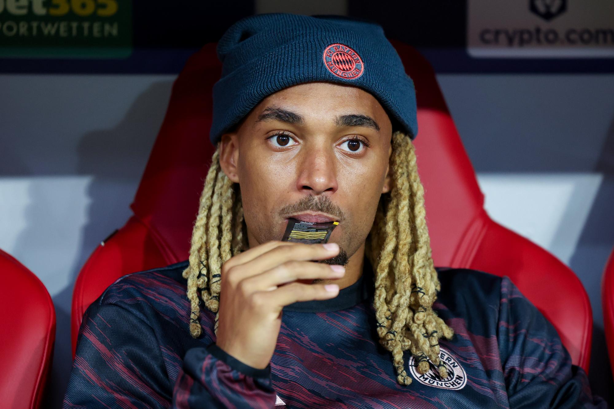 Mercato : Sacha Boey, arrière latéral français du Bayern Munich, est prêté à Galatasaray