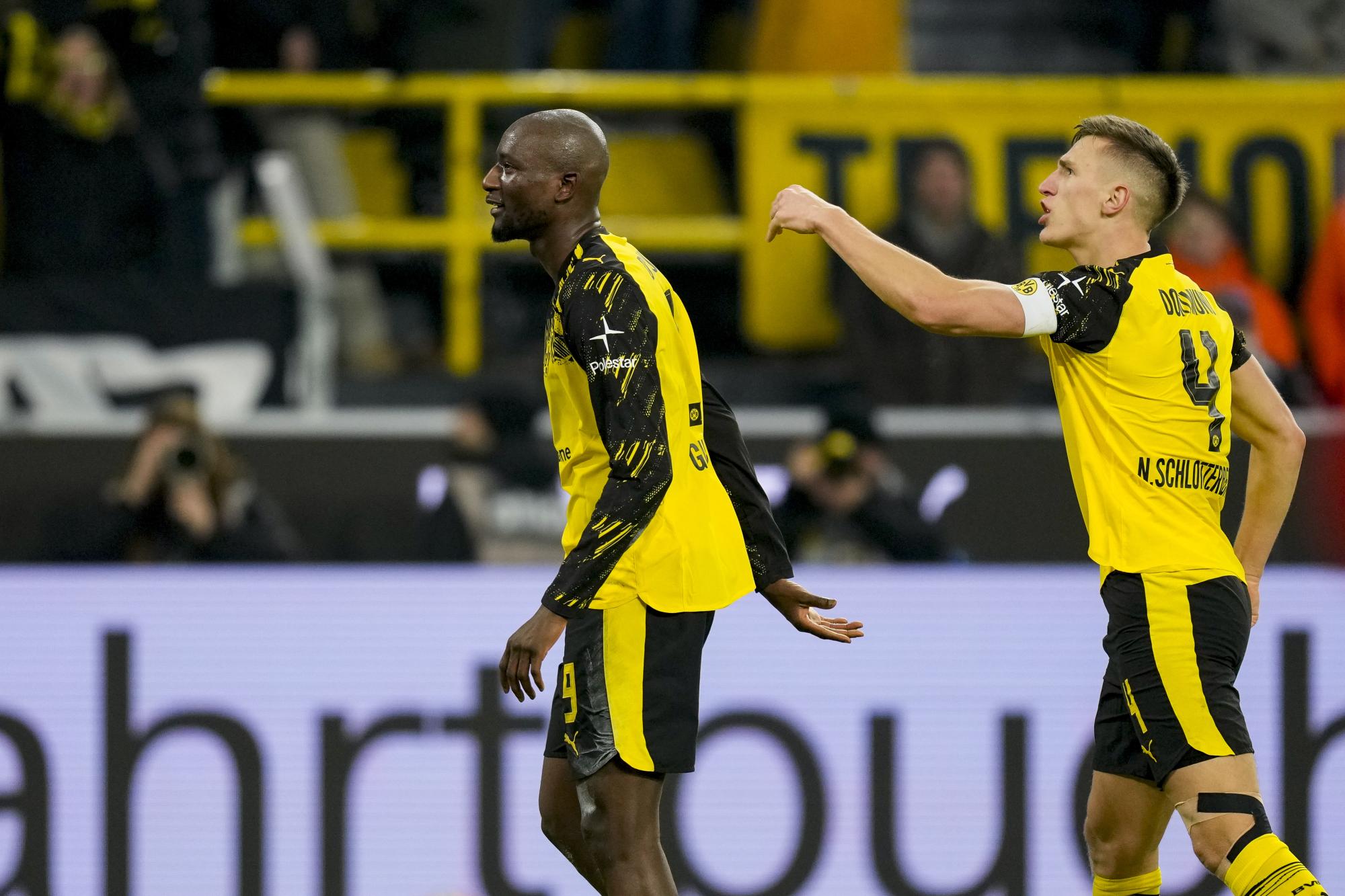 Bundesliga : Le Borussia Dortmund revient à trois points du Bayern à trois semaines du Klassiker