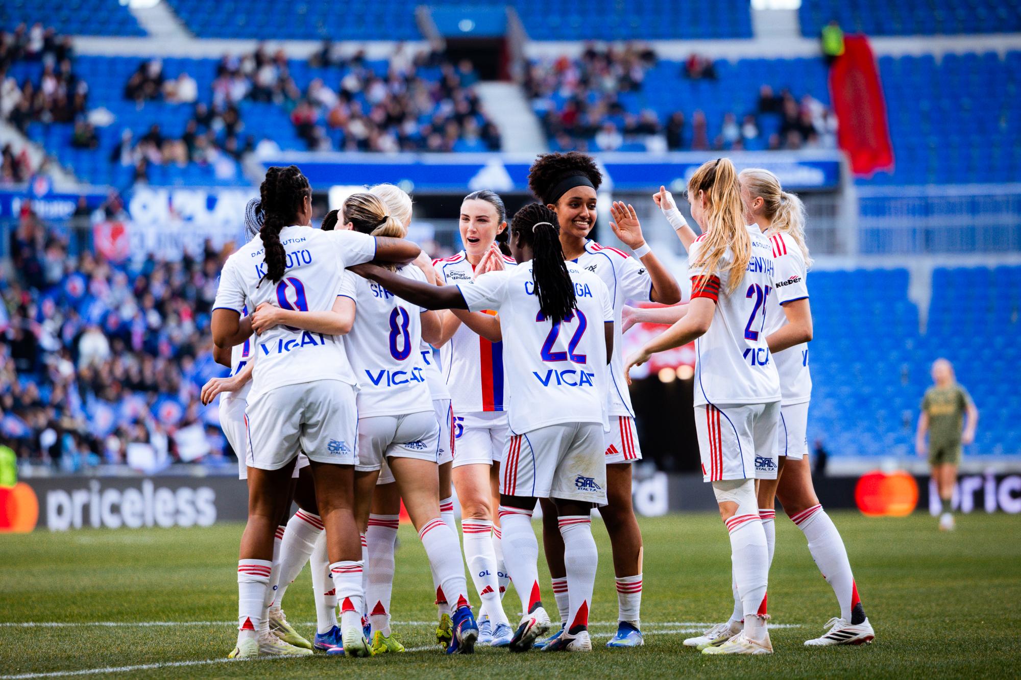 Première Ligue : L'OL Lyonnes remporte le derby en écrasant Saint-Etienne