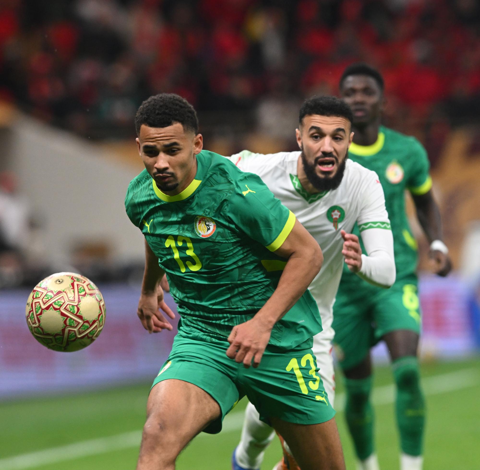 Iliman Ndiaye fustige Brahim Díaz après sa panenka ratée en finale de la CAN