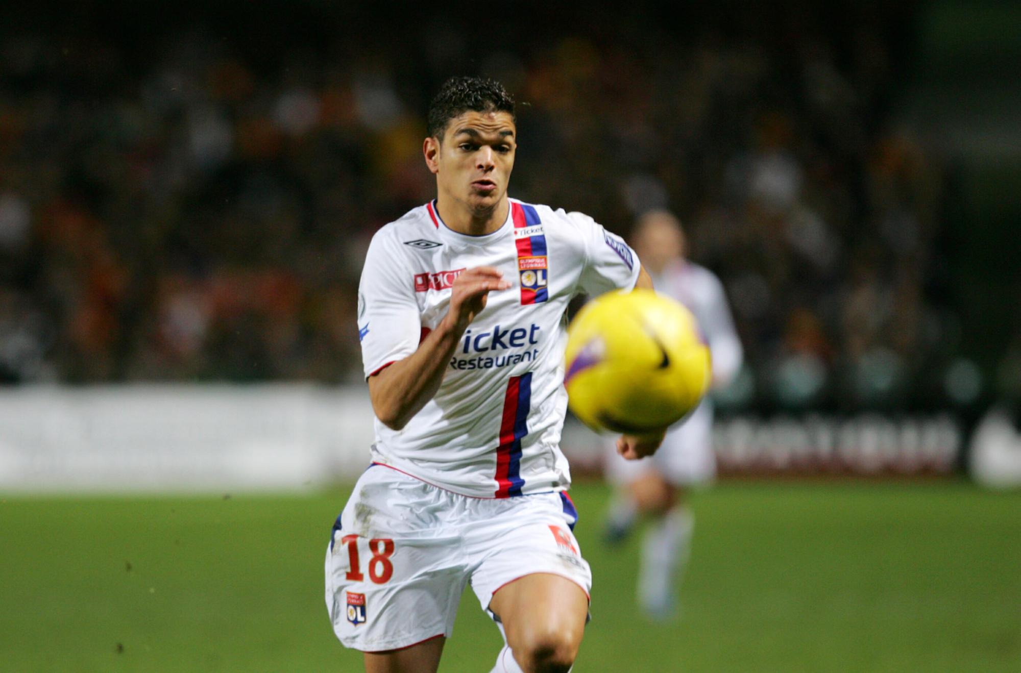 Olympique lyonnais : Quand Ben Arfa tenait tête à Juninho et se mettait à dos tout le vestiaire