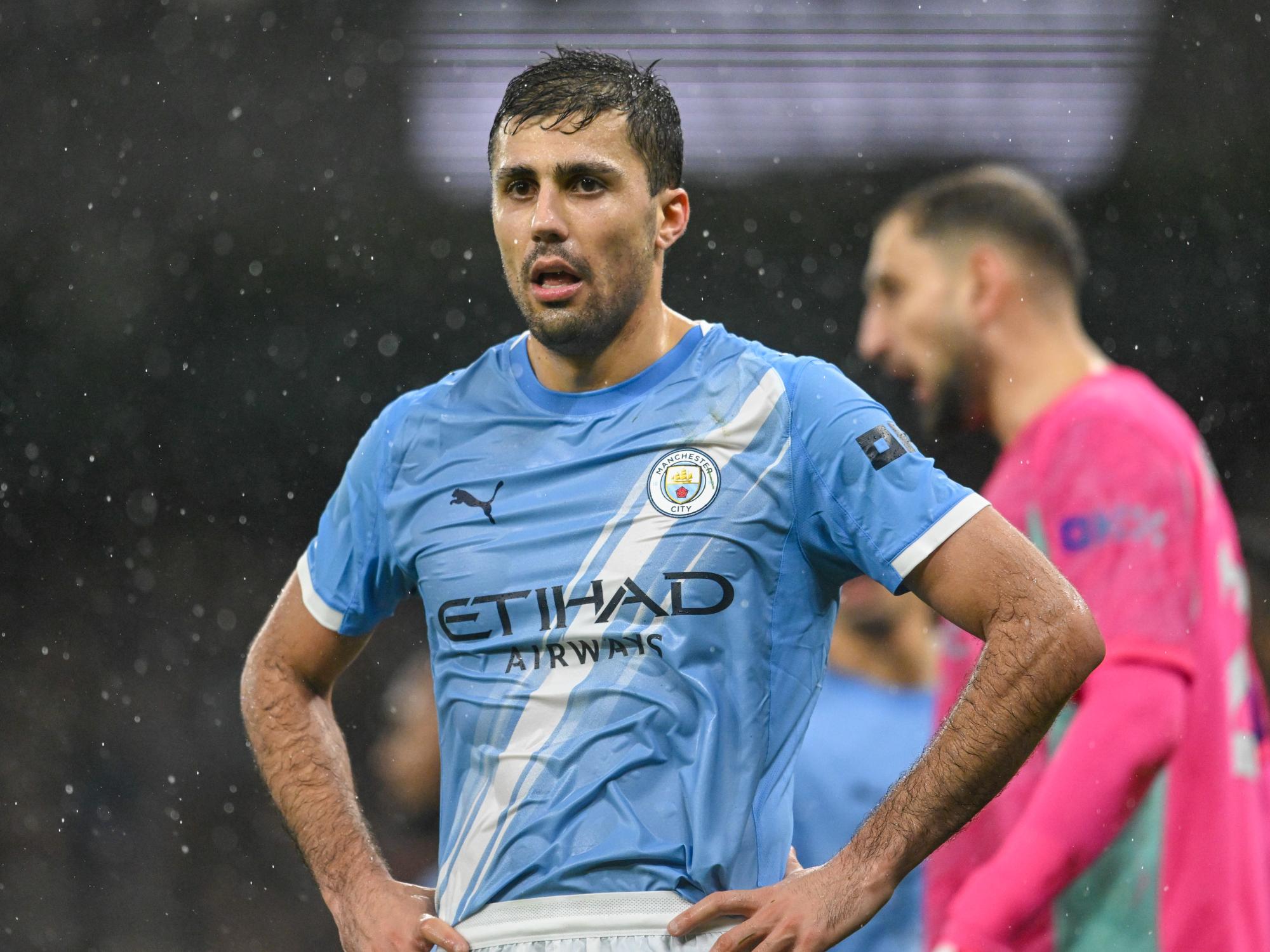 Rodri risque une sanction de la FA après avoir râlé contre l'arbitre de Manchester City-Tottenham