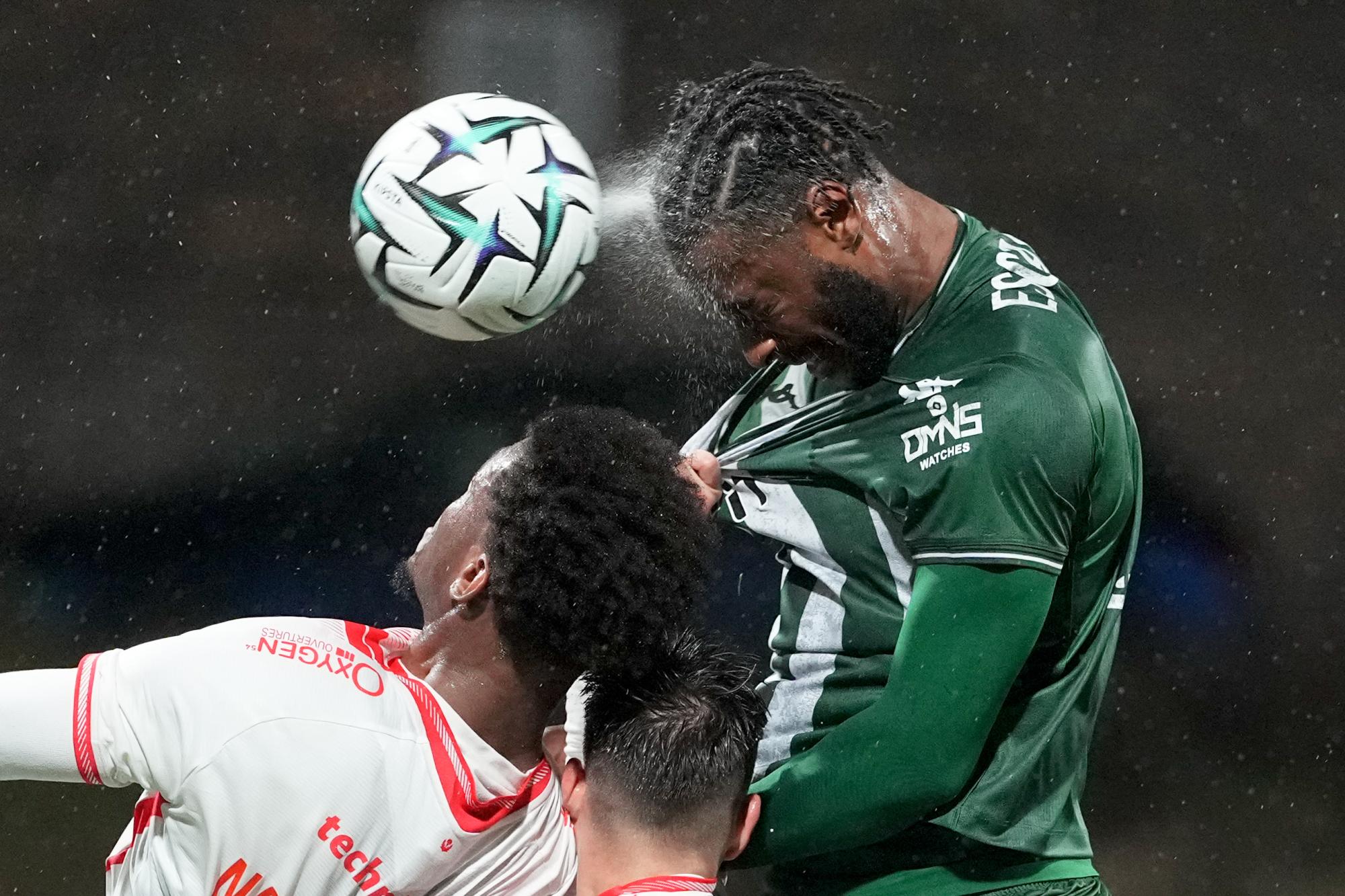 Ligue 2 : le Red Star rebondit face à Nancy, Dunkerque surclasse Amiens
