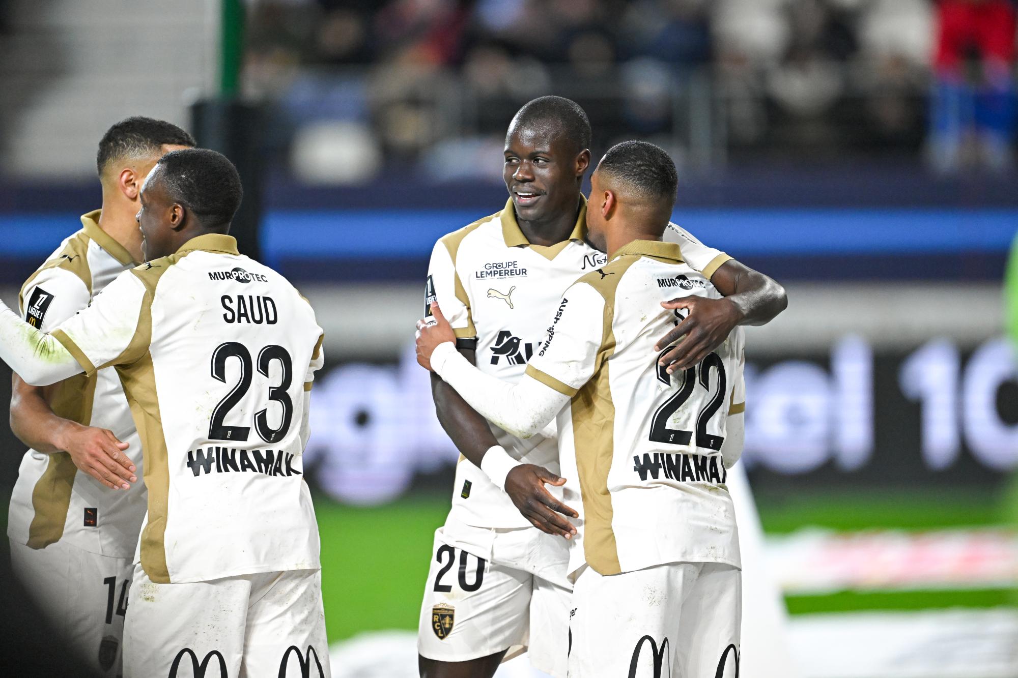 Ligue 1 : Intraitable face au Paris FC, Lens récupère la première place du classement au Paris Saint-Germain grâce à un grand Wesley Saïd