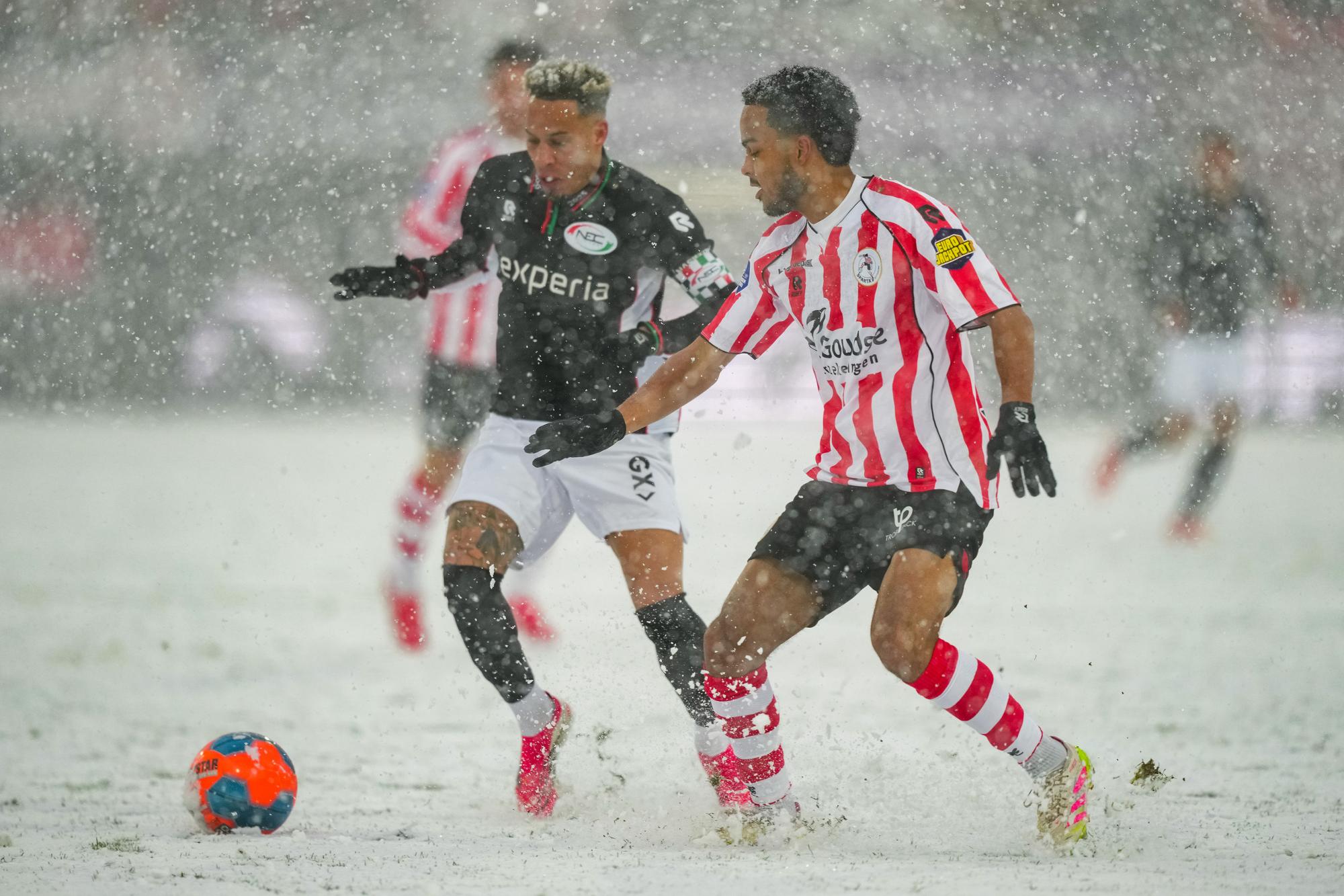 Eredivisie : Pourquoi le public n'a pu voir que six minutes du match Sparta Rotterdam-NEC