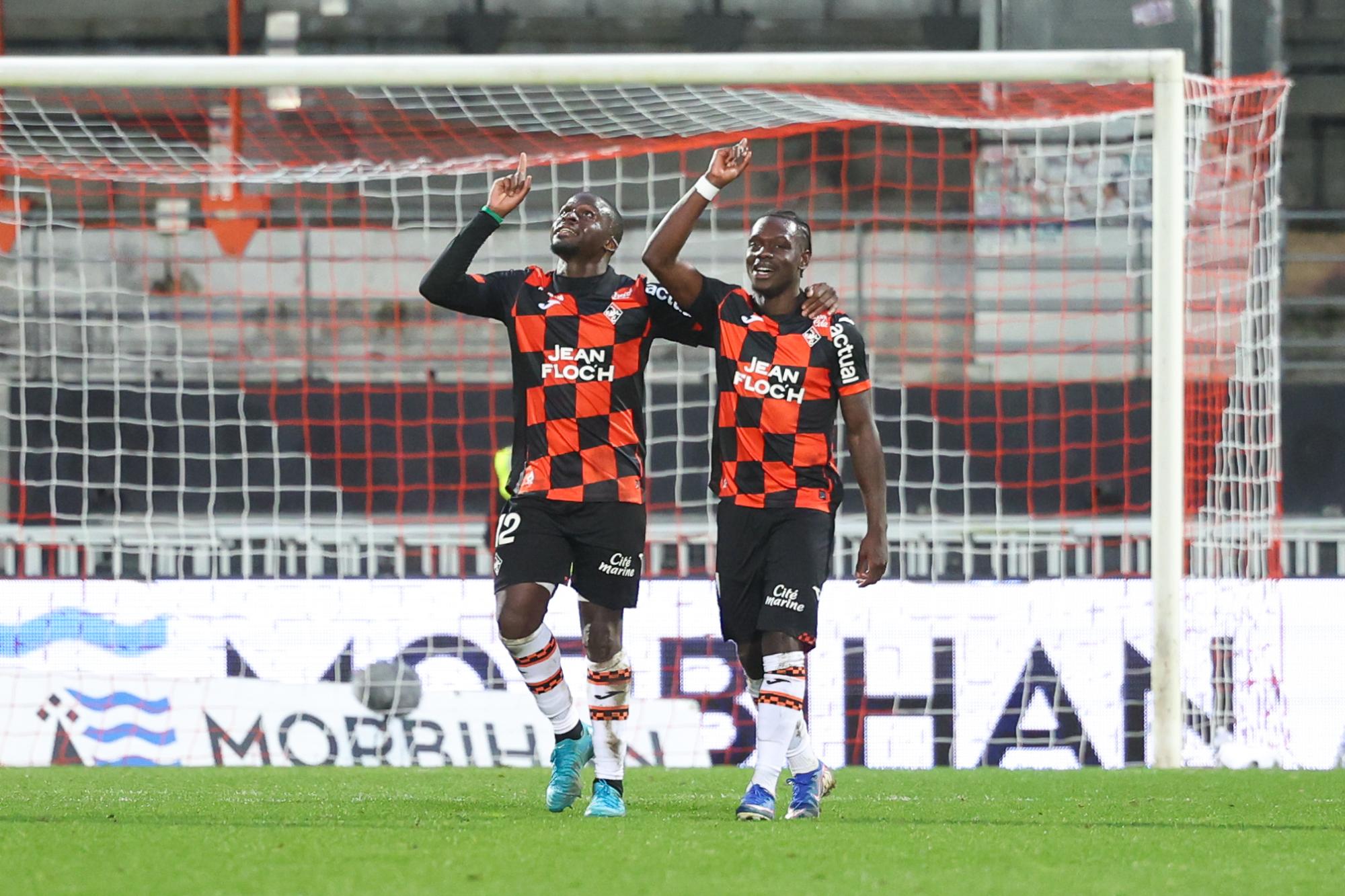 Ligue 1 : Lorient s'impose contre Angers, Metz continue sa longue descente aux enfers face à Auxerre